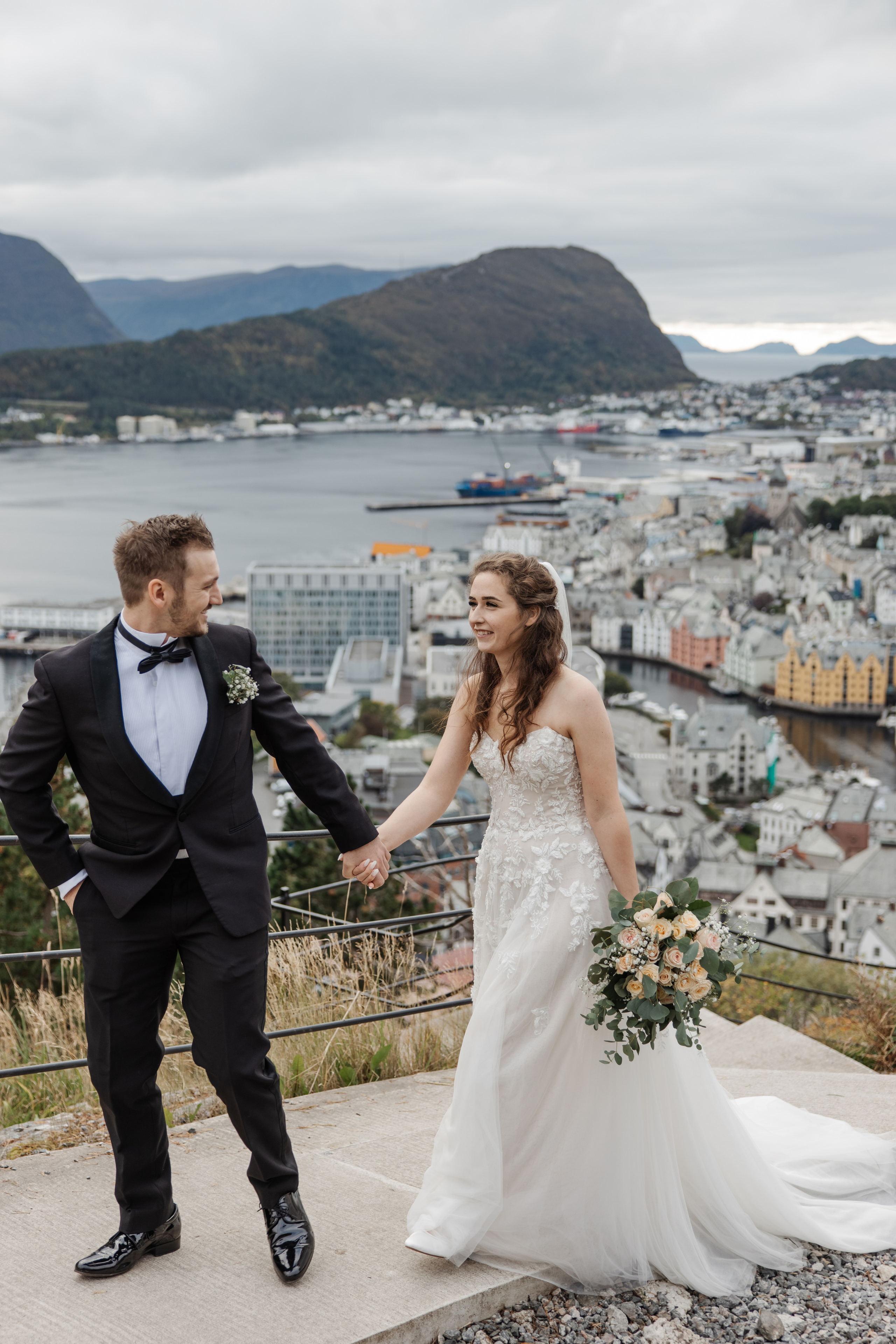 Bryllupsfotograf: Fanget i øyeblikket, for alltid bevart. Bryllupsfotograf i hele Norge