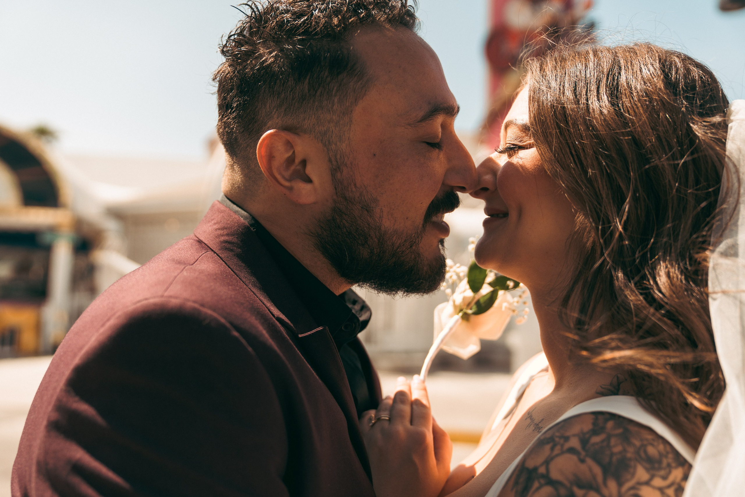 Erin&Jonathan. Wedding & elopement photographer Viktoriya Kravtsov. Las Vegas