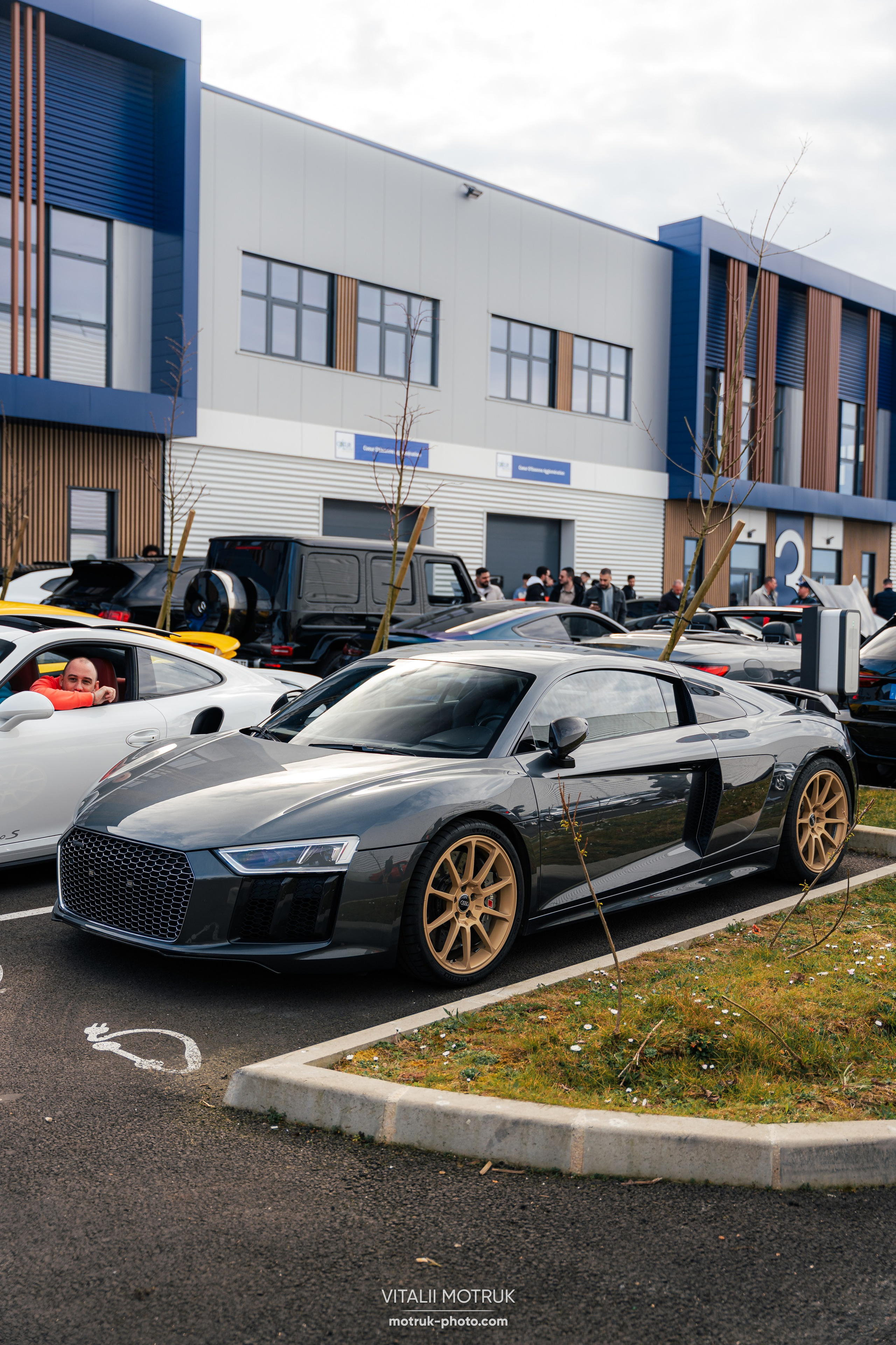 Cars and Coffee 9 mars — BEMA. Photographe de voitures à Paris — Vitalii Motruk