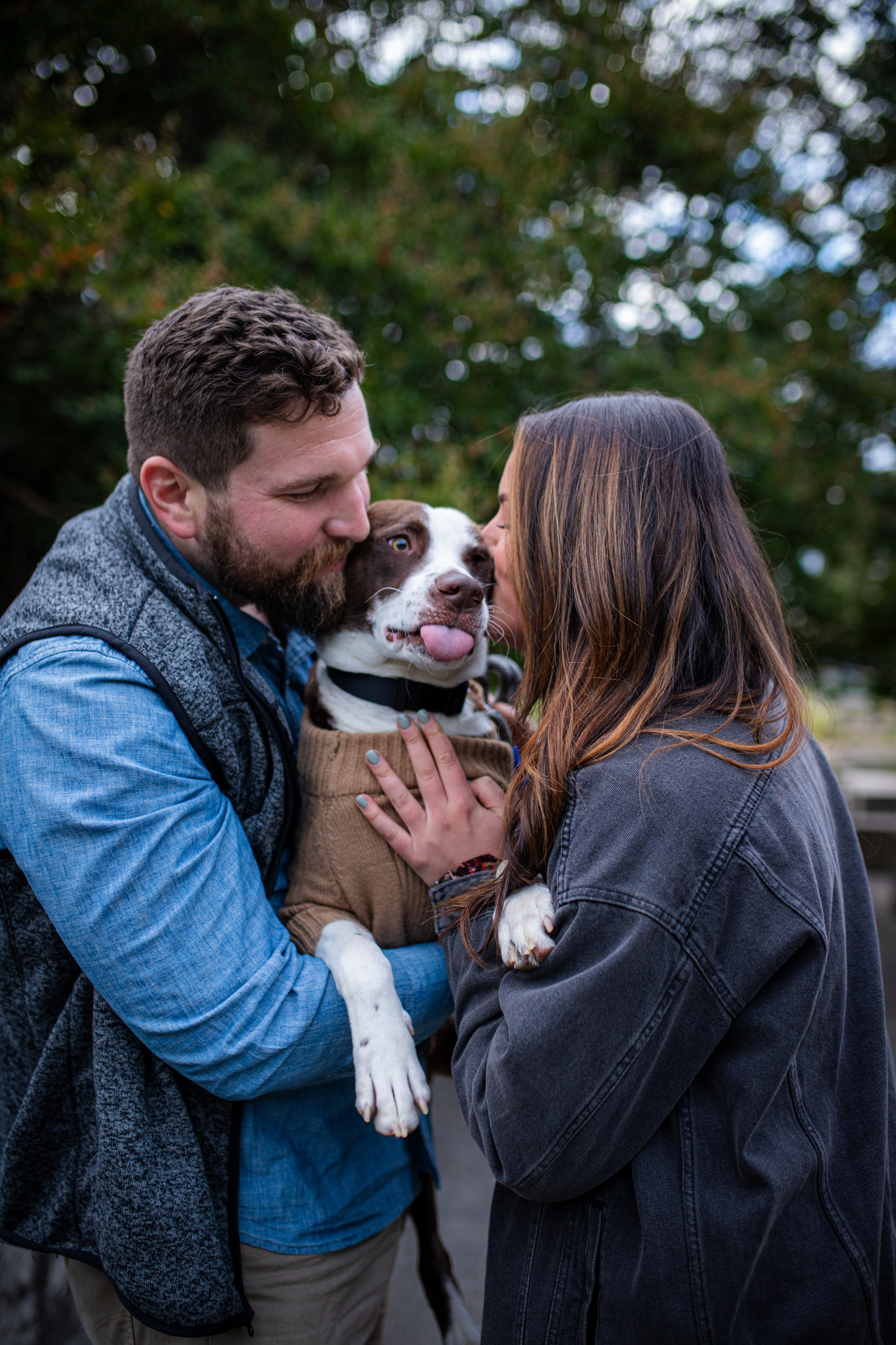 Lindsay, Will and Moose. Oxana Photographer in Charlotte, NC