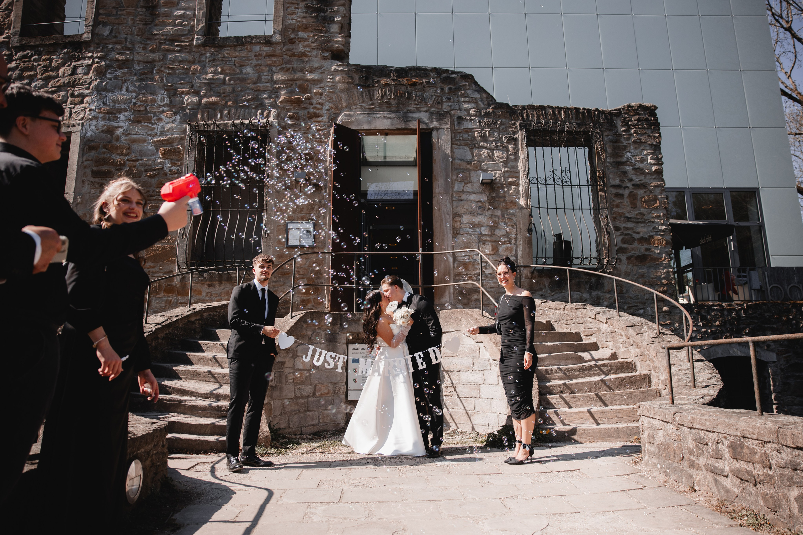 Standesamtliche Hochzeit im Kubus Bochum – Sophie & Martin. Hochzeitsfotografie |Hochzeitsfotograf Bochum | Hochzeitsfotograf Dortmund | Hochzeitsfotograf Essen | Hochzeitsfotograf Ruhrgebiet