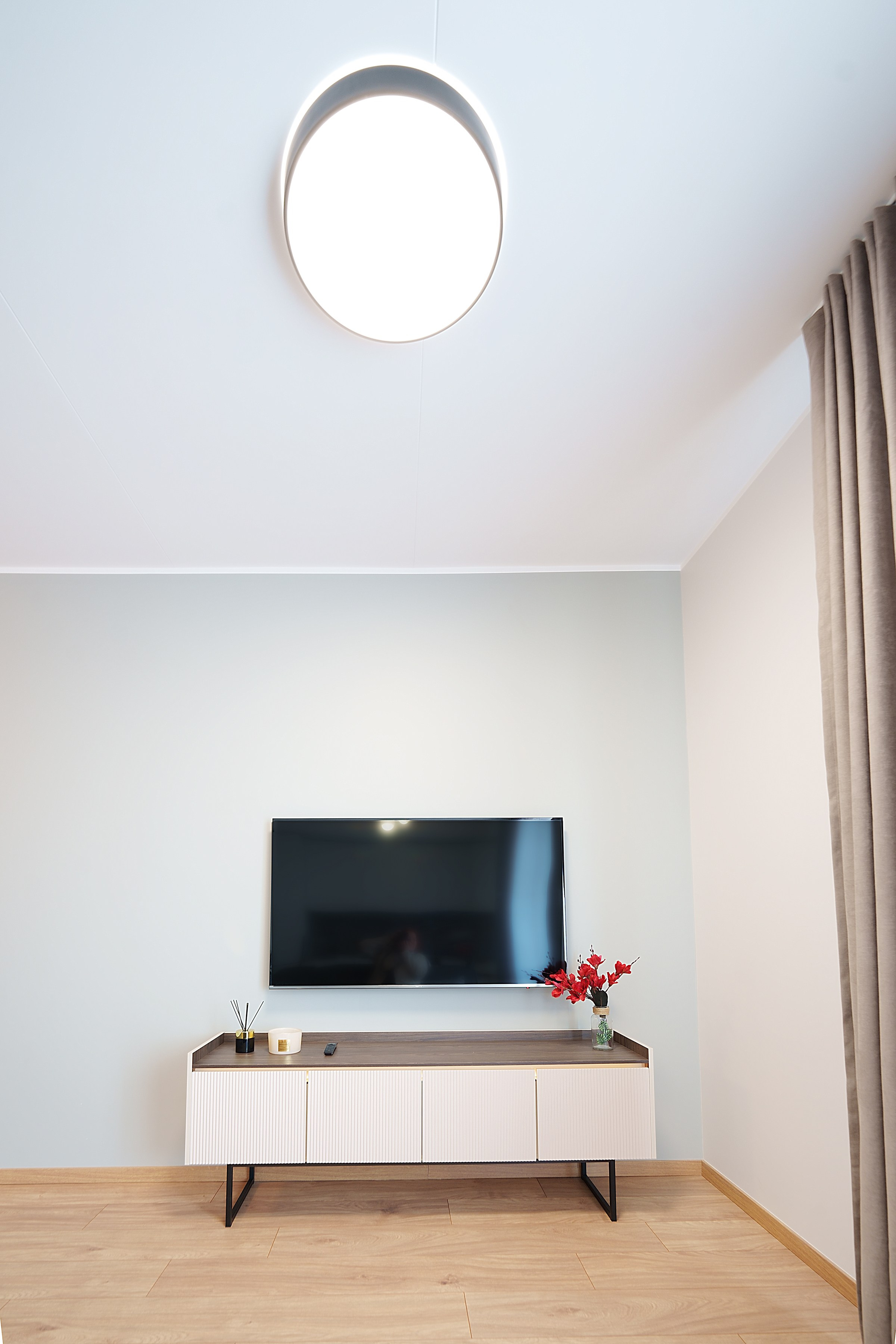 Edinburgo g. 9. Elina Sapiega fotografė Vilniuje