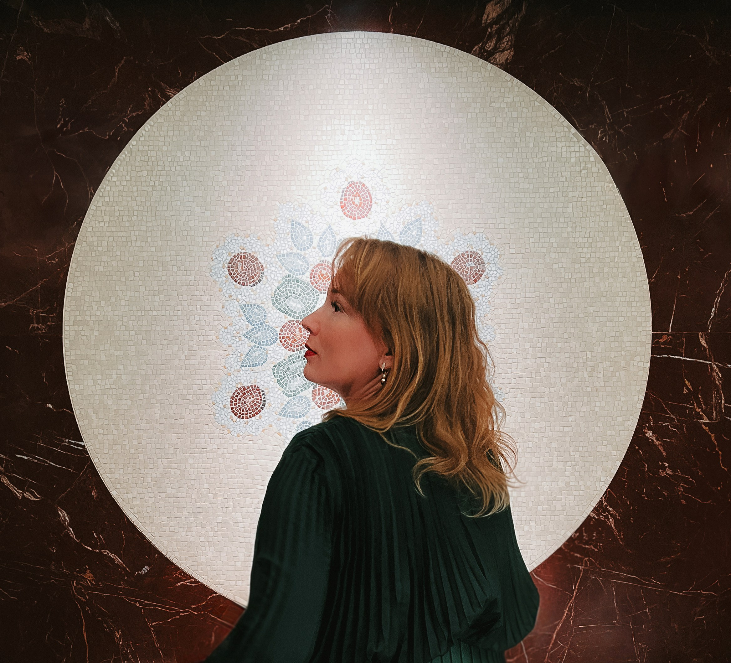 Remote photoshoot at luxury hotel in Rome. Yana Bobrova | Artistic Photography