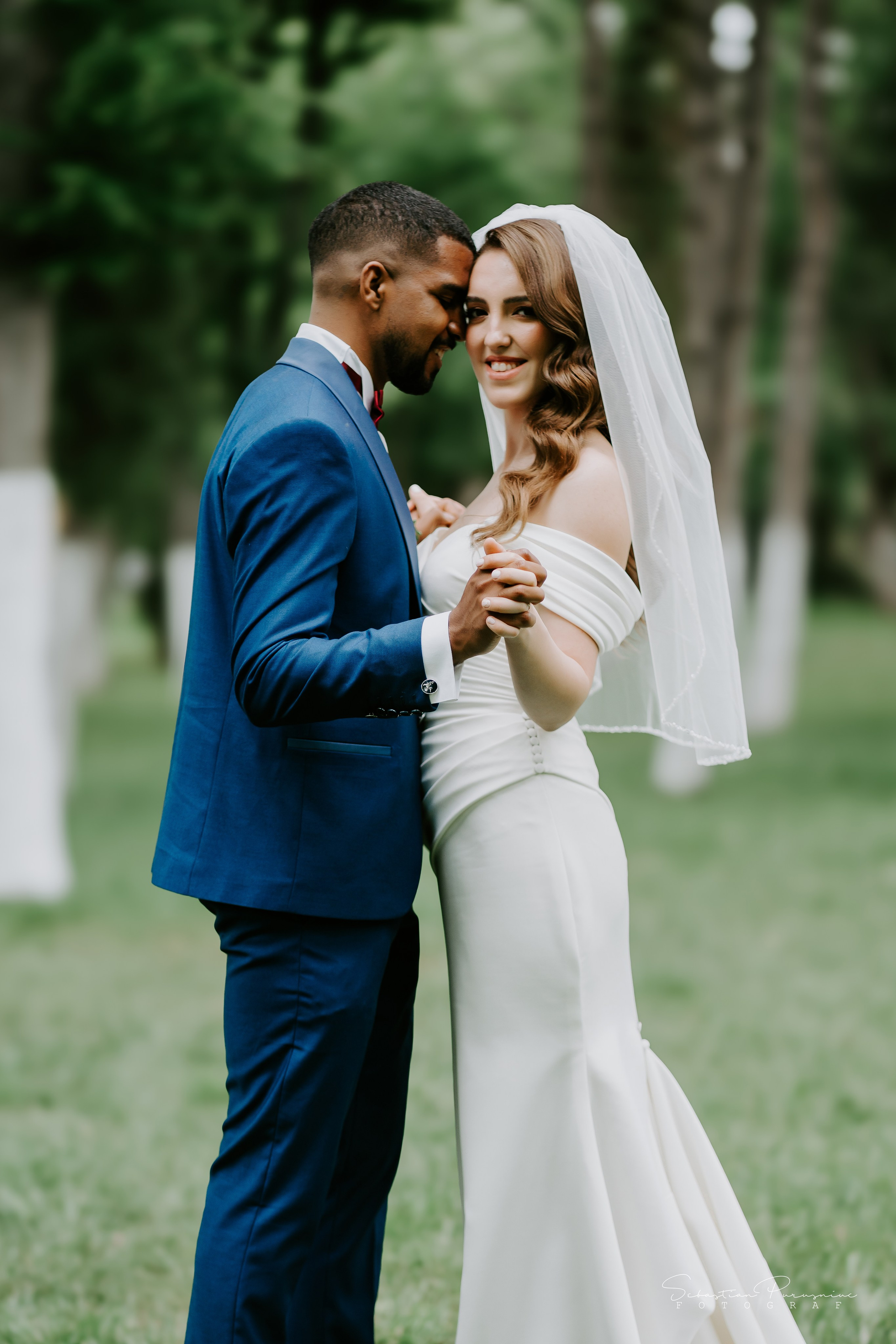 Bianca & Cristiano. Sebastian Purusniuc Fotograf - Iasi