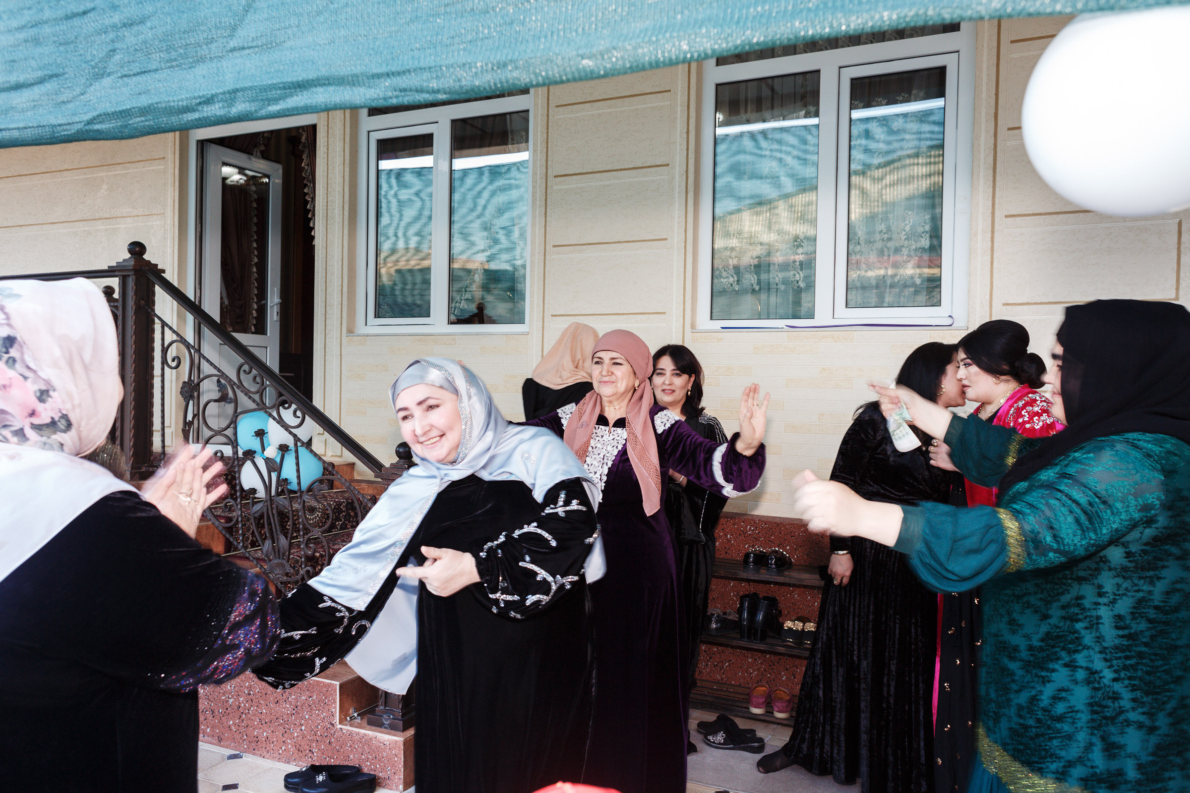 Выписка из роддома в Ташкенте, Узбекистан