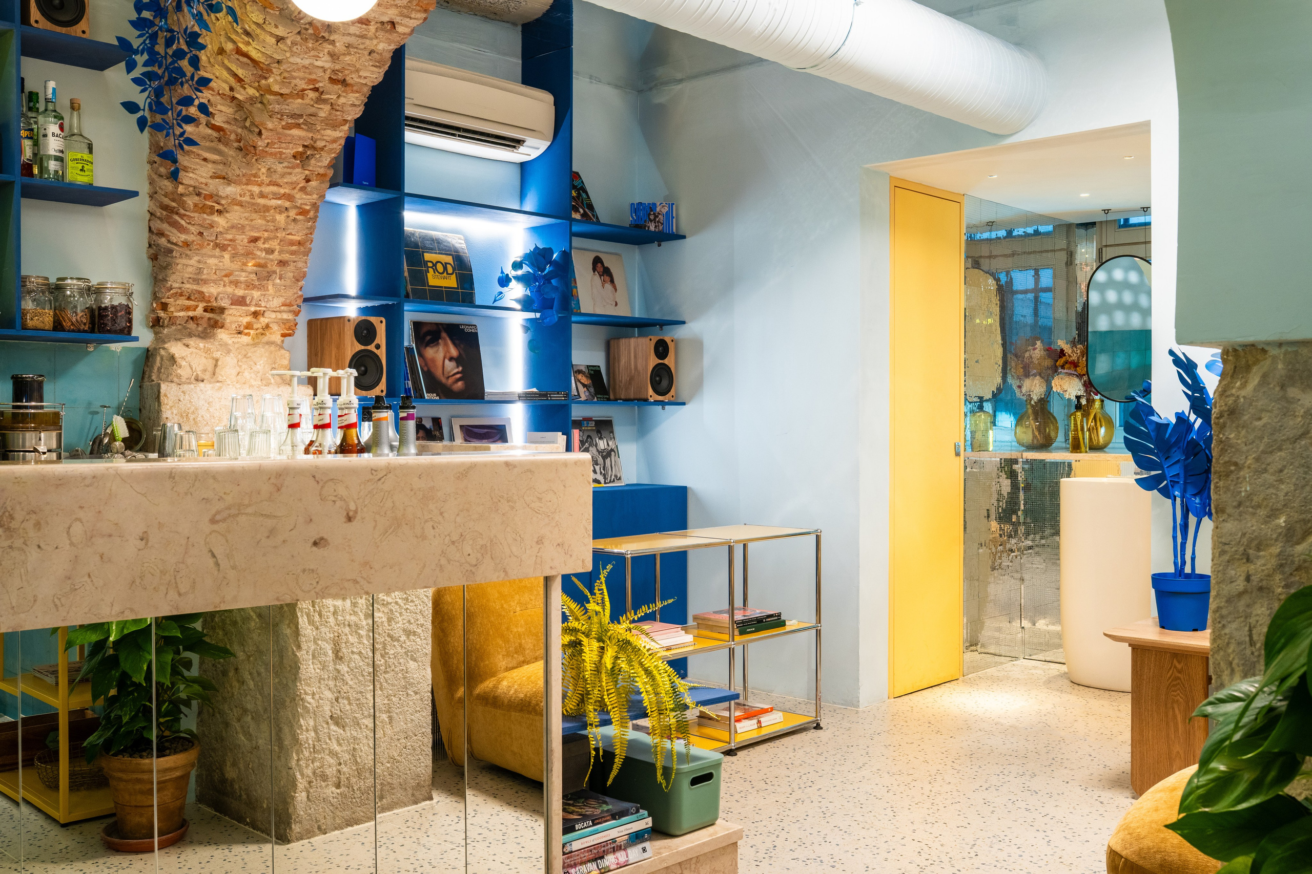 Cafe Basilio. Maria Sher. Fotógrafa profissional do Porto, Portugal