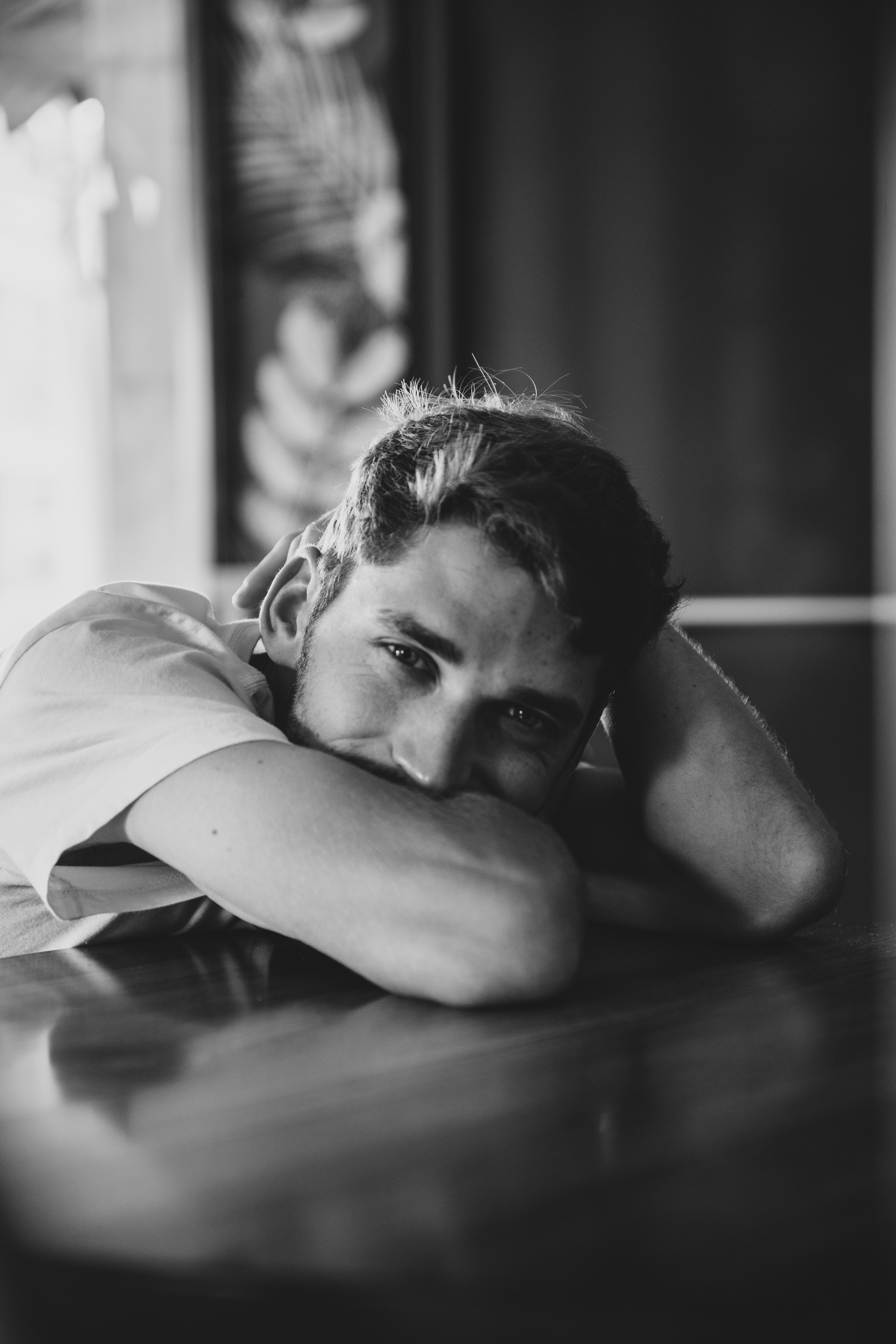 Sasha. Photographer in Barcelona capturing unique stories | Kate Chumak