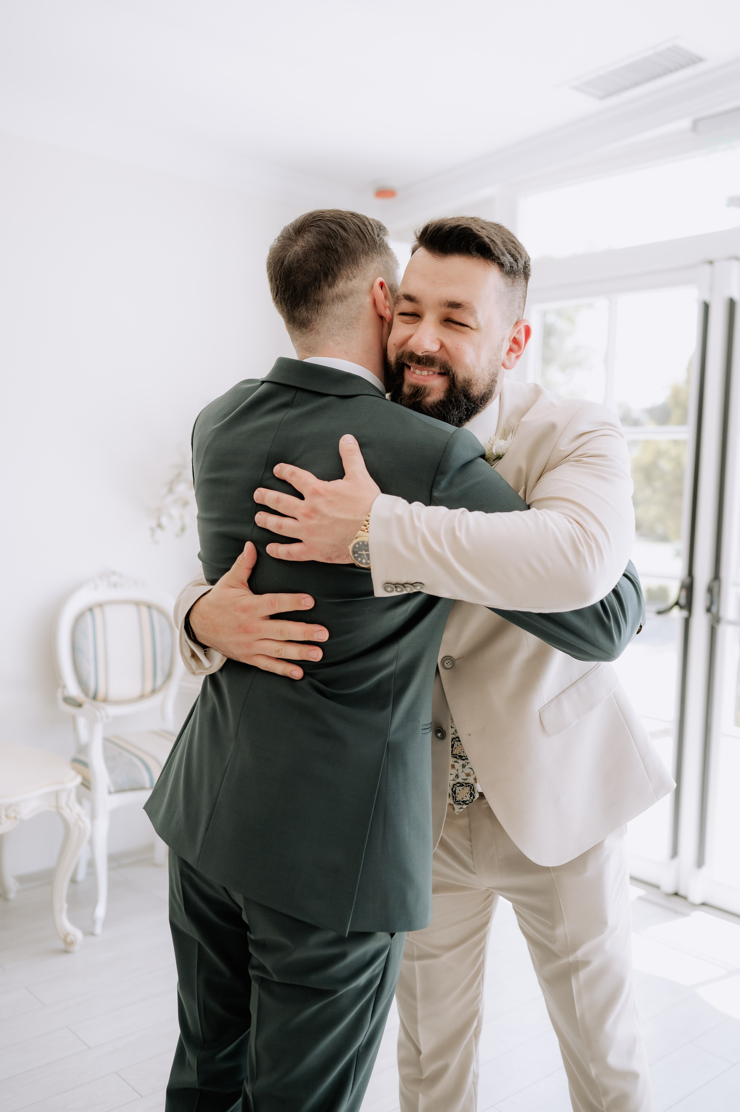 Nunta la Hotel Capitol Iasi. Proud Vision Weddings | Wedding Photography & Film — Servicii profesionale Foto Video Nunta Iasi