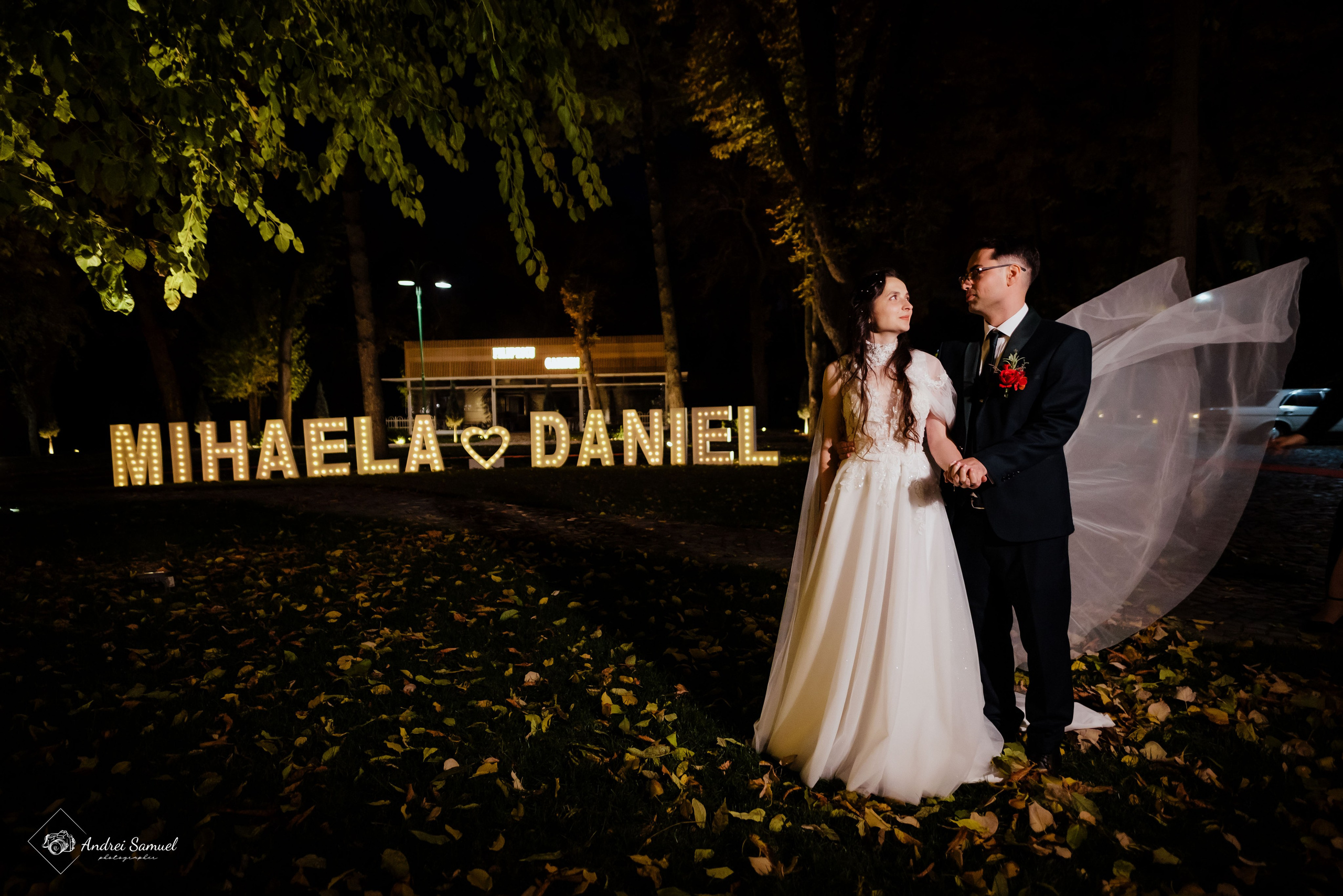 Mihaela & Daniel. Andrei Samuel – Fotograf București | Evenimente, Studio, Imobiliare, Produs
