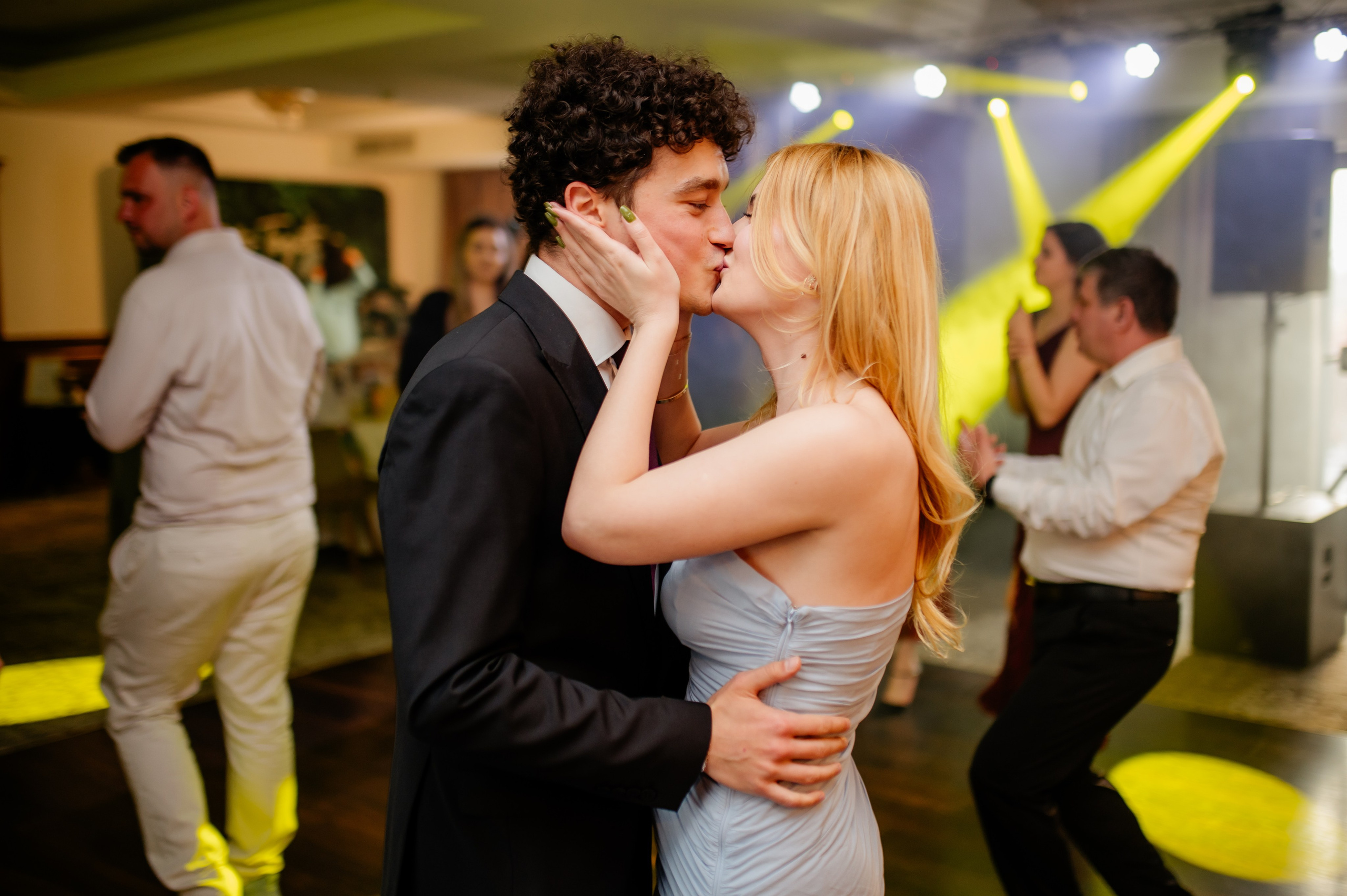 Mihaela & Patrick - Cununie Civila. Andrei Samuel – Fotograf București | Evenimente, Studio, Imobiliare, Produs