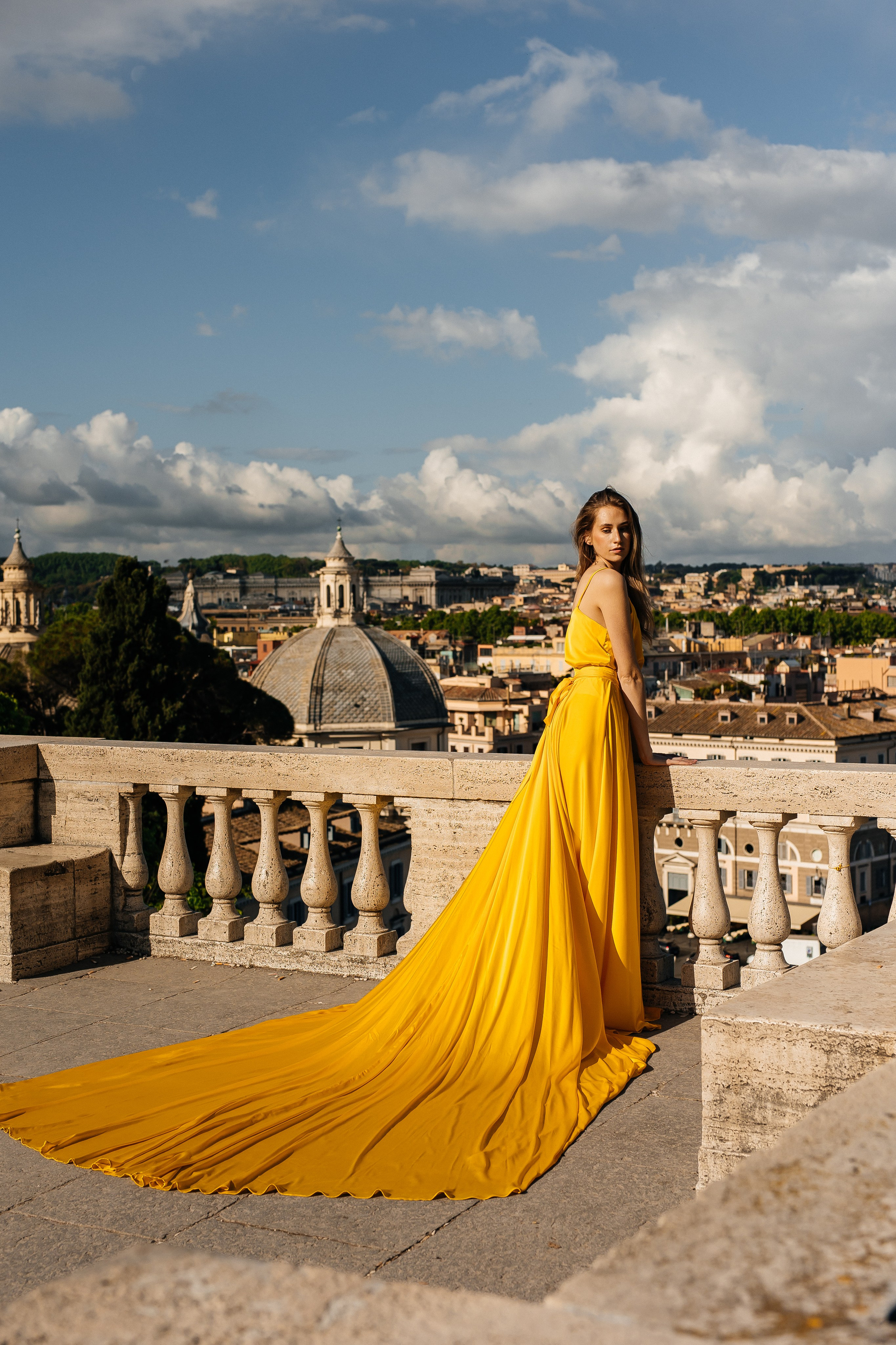 All roads lead to Rome. Irum.foto