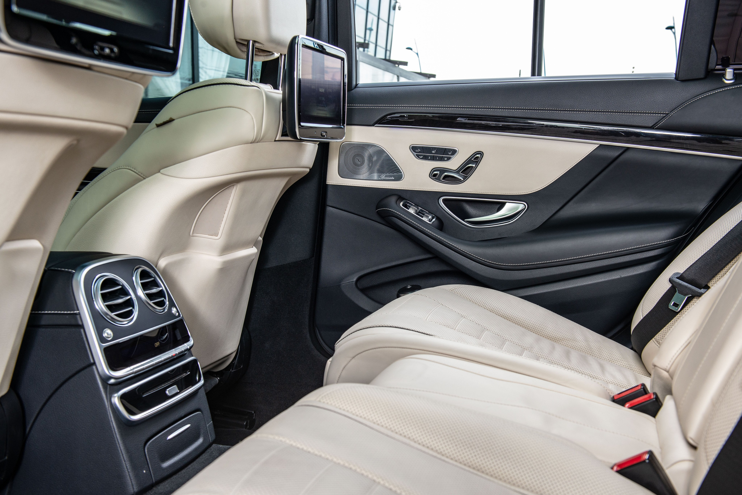 Фотосъемка Mercedes Benz S500 для продажи. ФОТОГРАФ МЕКСИКА КИНТАНА-РОО