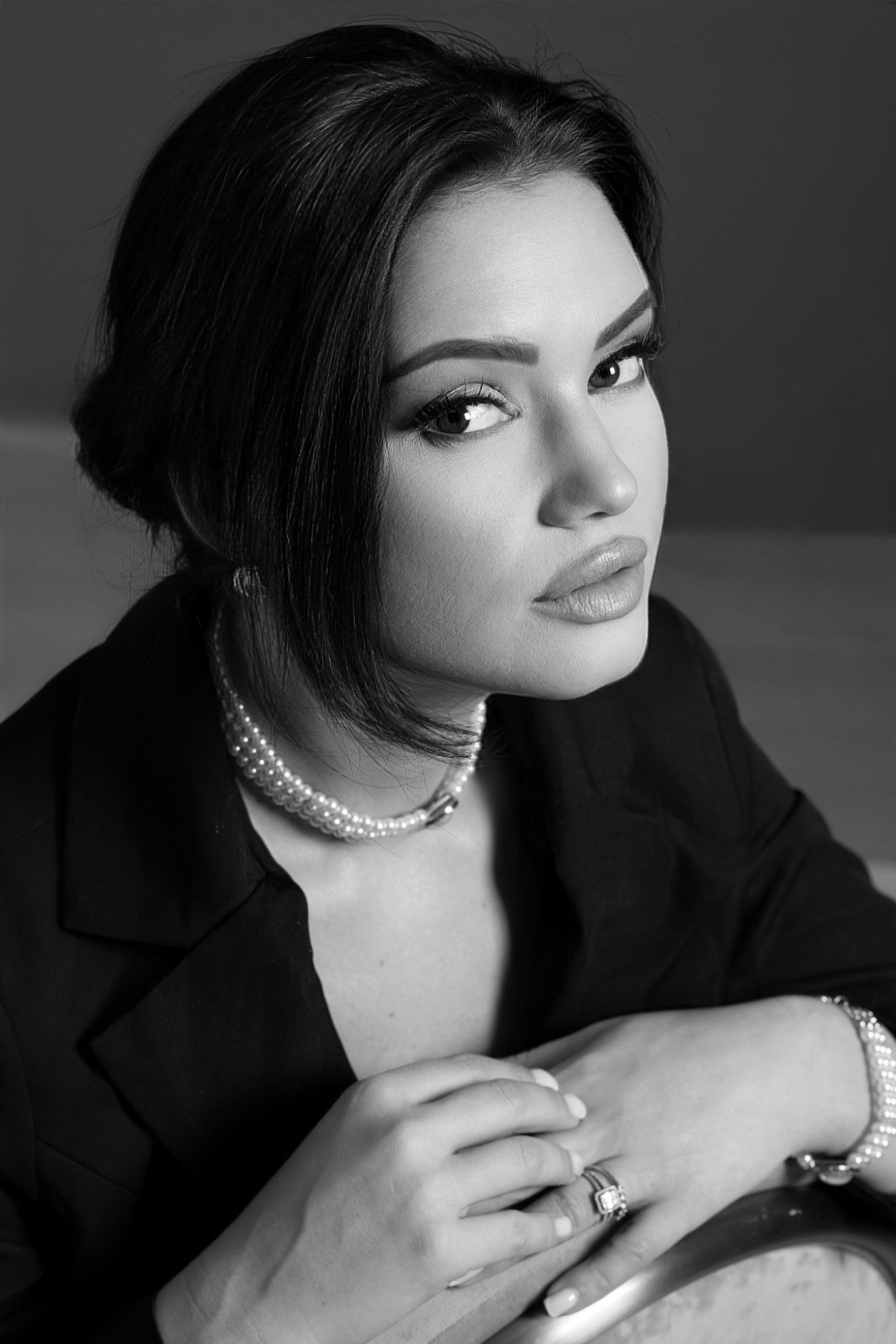 Mona. Portrait and Family Photographer in Netherlands