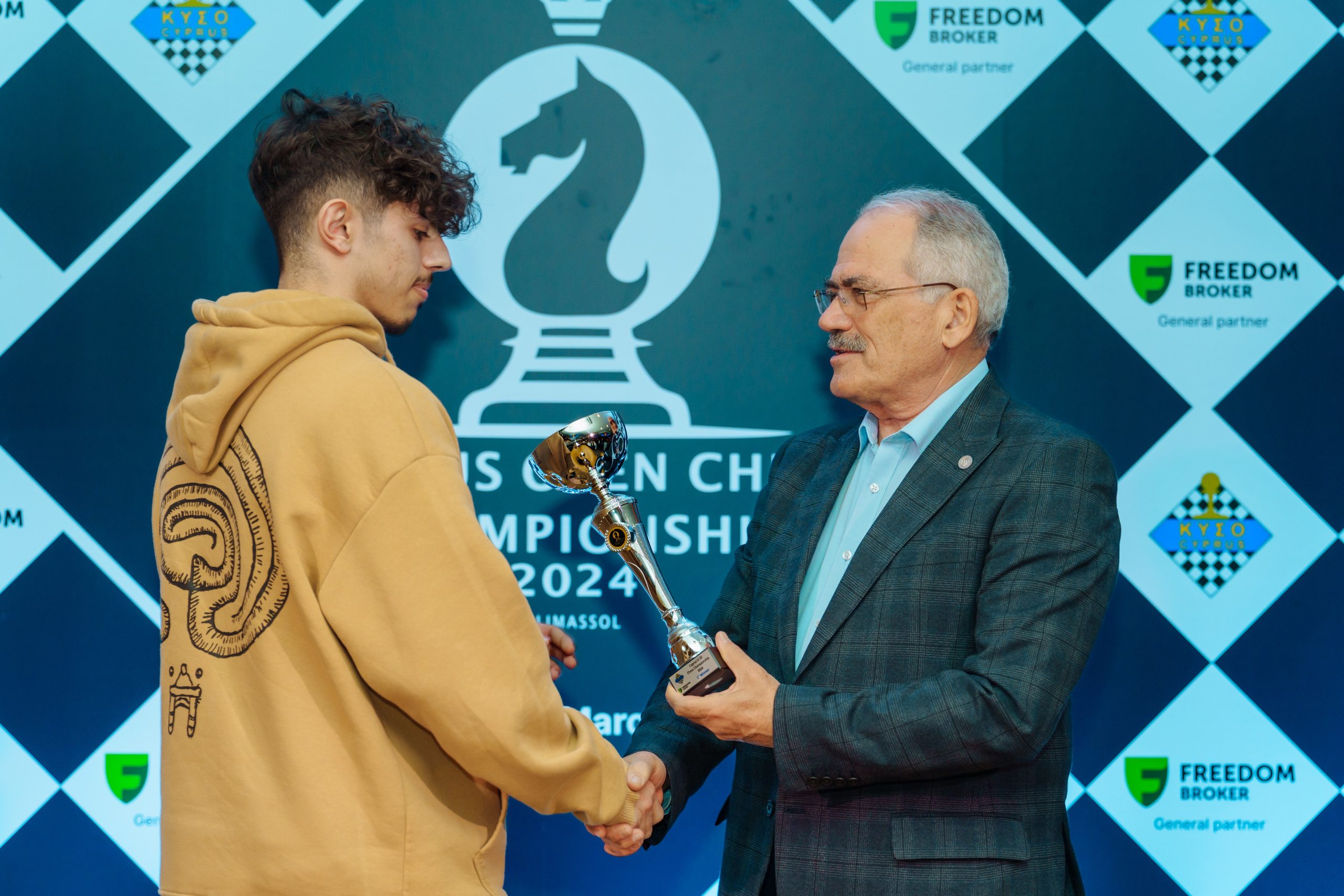 Chess. Photographer in Cyprus