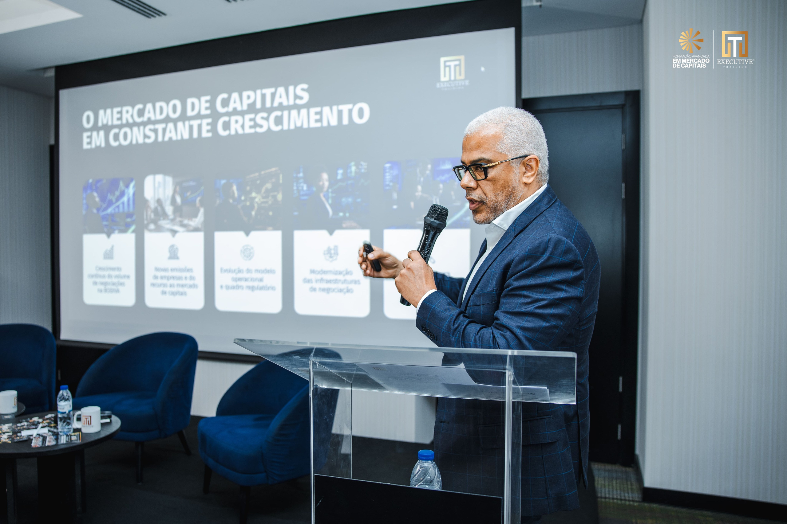 FORMAÇÃO AVANÇADA EM MERCADO DE CAPITAIS — ET. Doucomentários