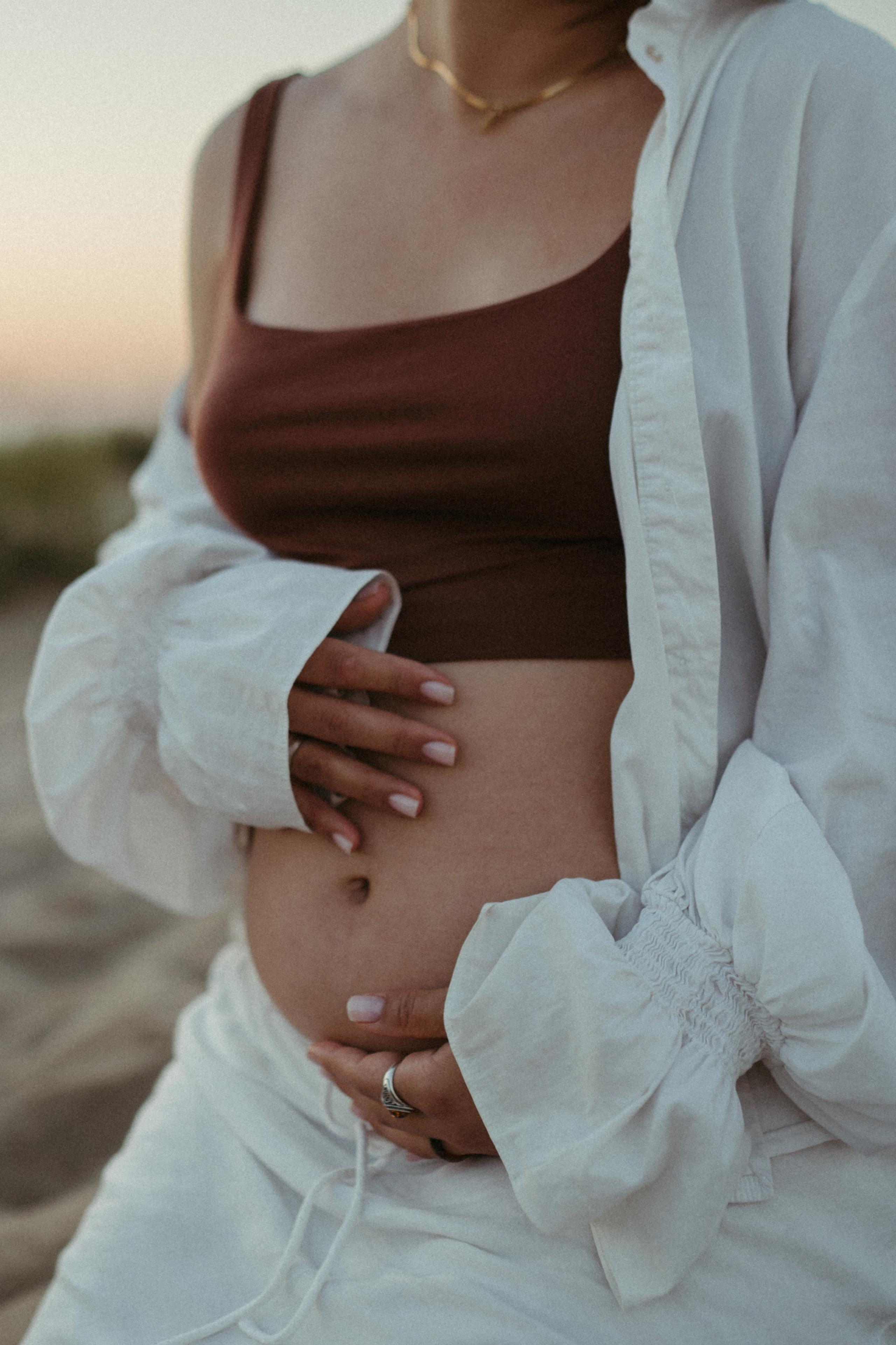 Expecting Javad. Family photographer in Saudi Arabia