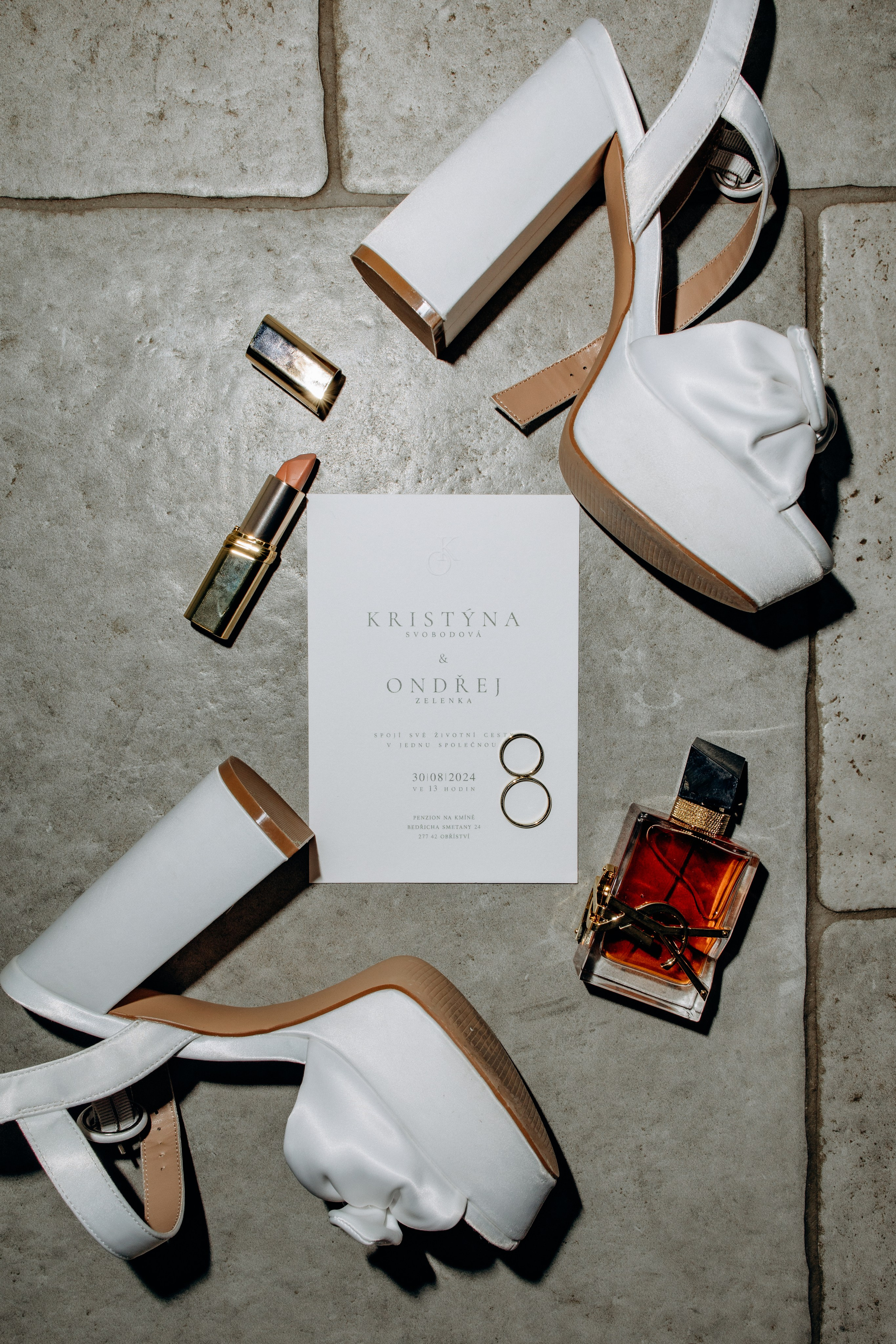 Wedding moments at Na Kmine