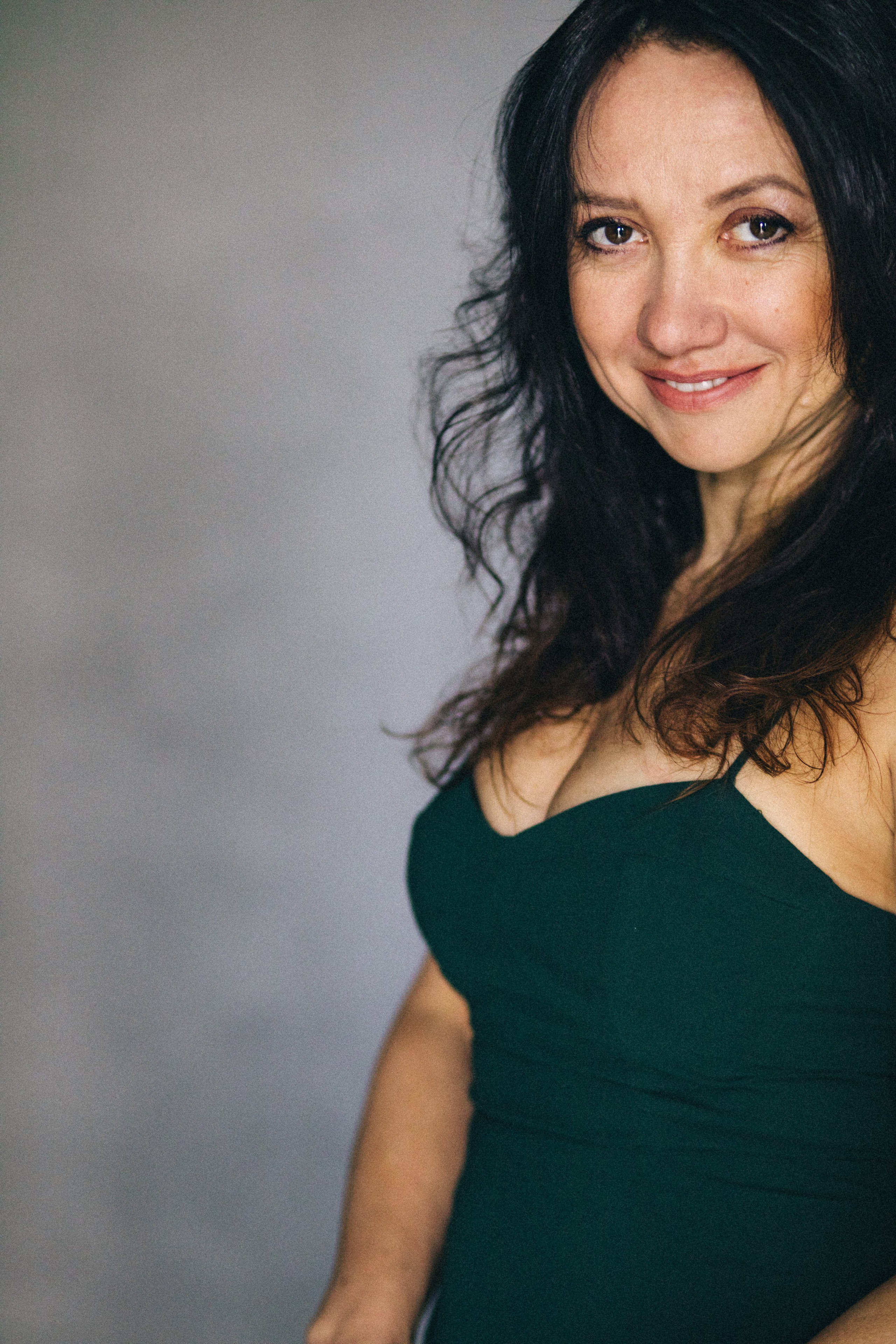 K. Rawnoir- Portrait photography by Daria Paliy.Timeless black&white portraits of women in NYC area