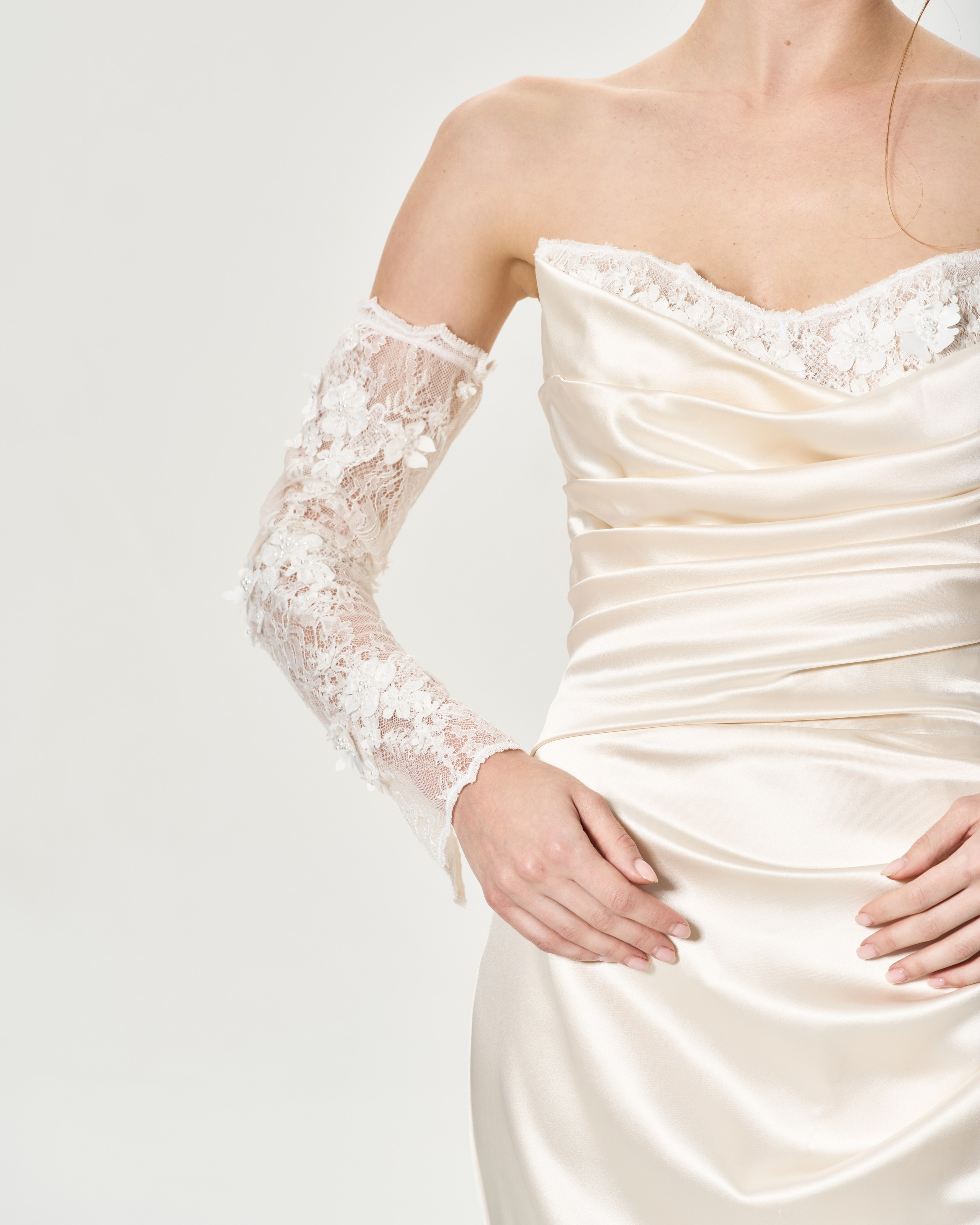 E-COMMERCE FASHION. Dubai photographer Anastasiia.dxb — portrait, fashion and brand photoshoots. Professional photographer for personal and commercial projects