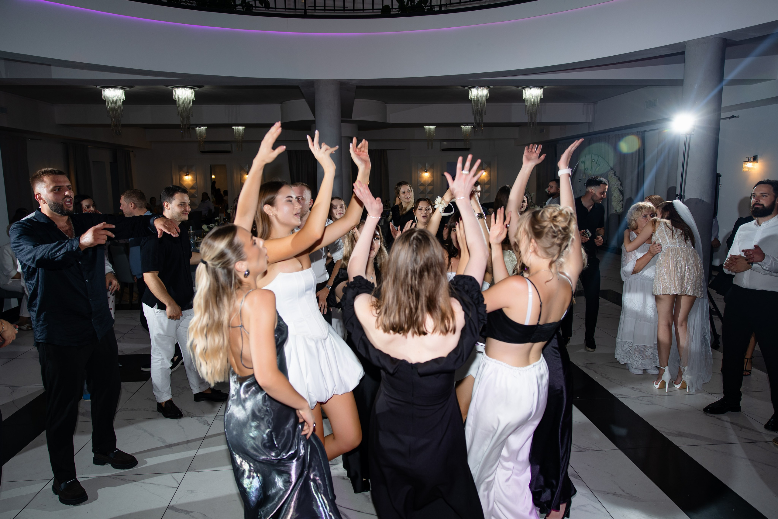 Артур + Анастасія. Весільний, сімейний фотограф Варшава