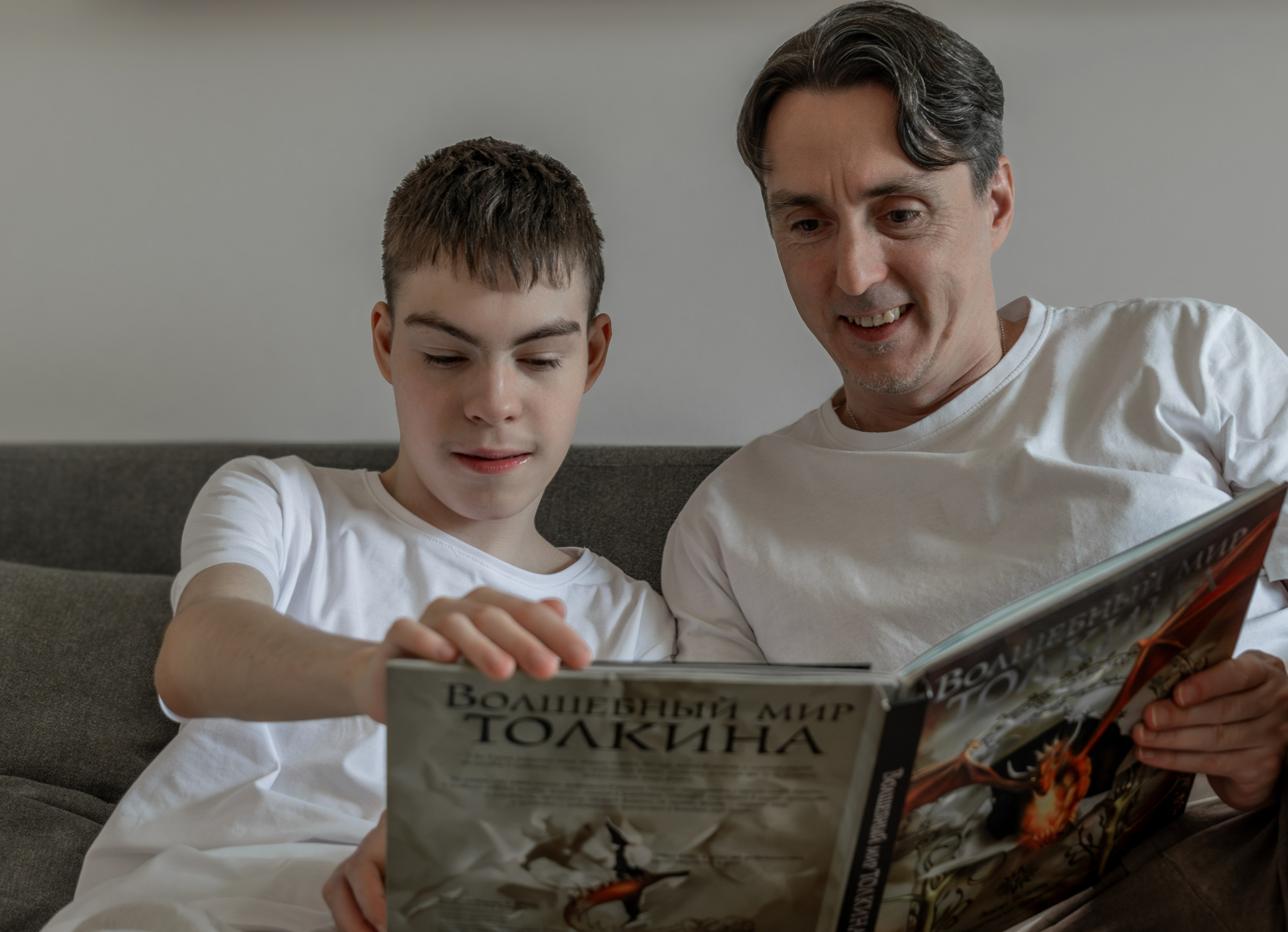 Family — intimate and warm family sessions. Victoria Fedoseenko. Photographer from Serbia