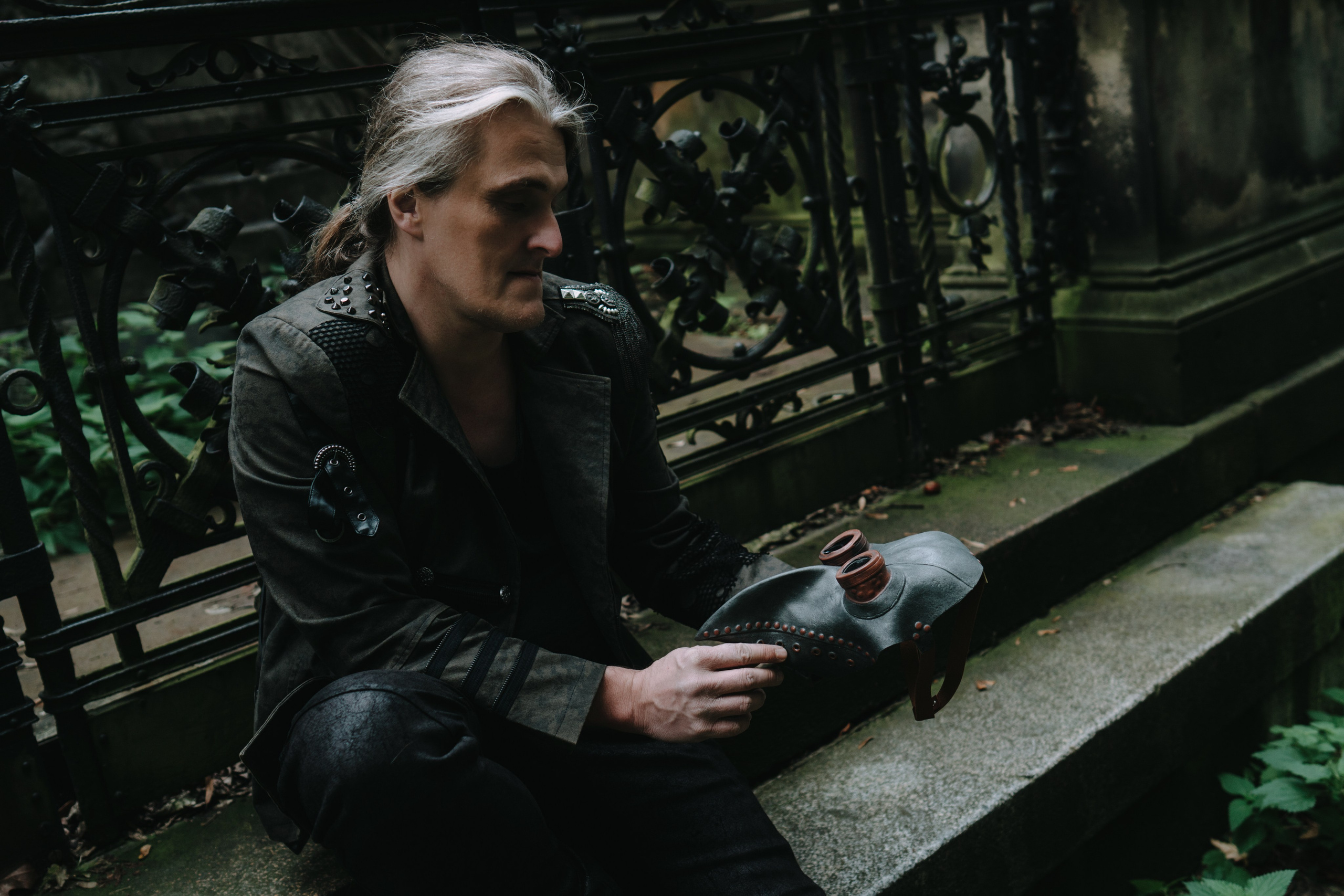 Maria and Eric. Главное меню