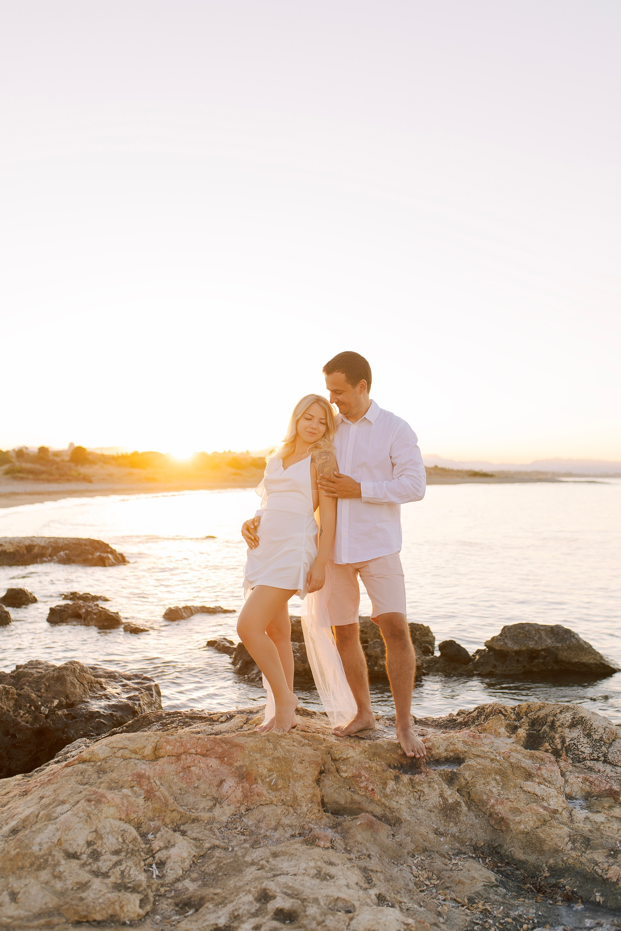 Sunset. Love Story on the beach in Side at sunrise. Professional Photographer in Alanya, Side, Belek, Antalya. Turkiye