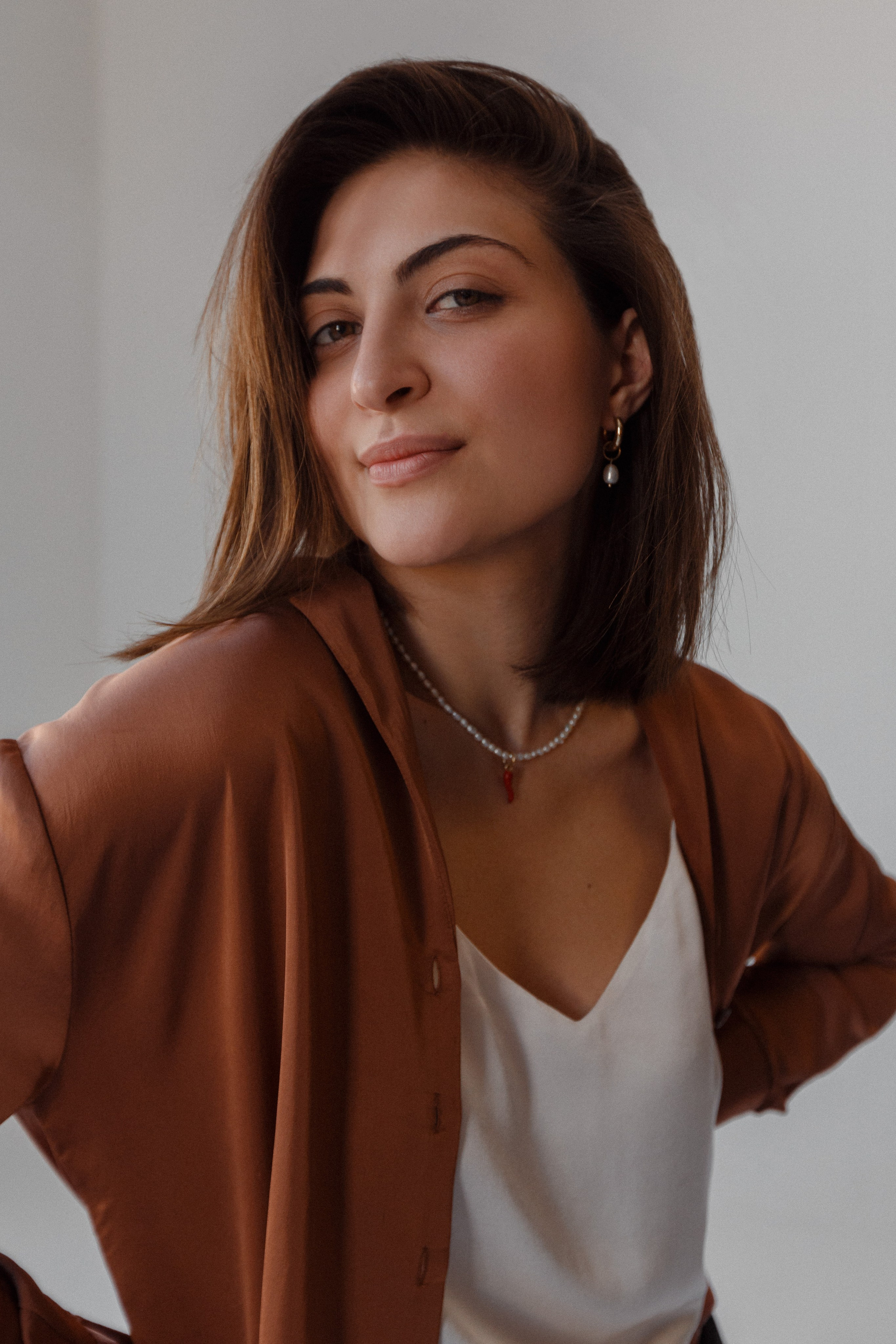 Hermosa chica en un estudio fotográfico. Fotógrafo de retrato, familia y reportajes en Valencia | España | Europa Vitalii Lumier