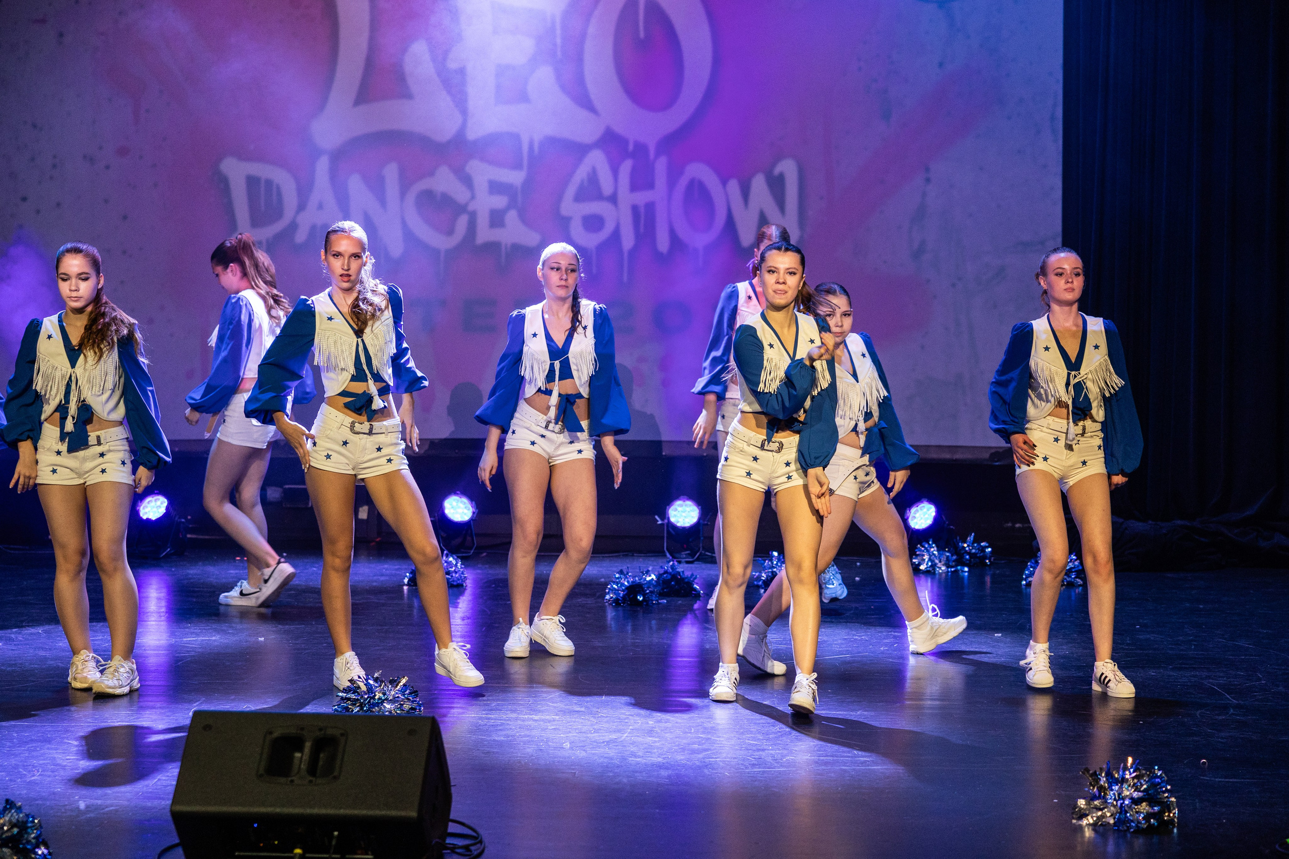 LEO DANCE SHOW WINTER 2025. Семейный и детский фотограф в Варшаве Мила Бобровская