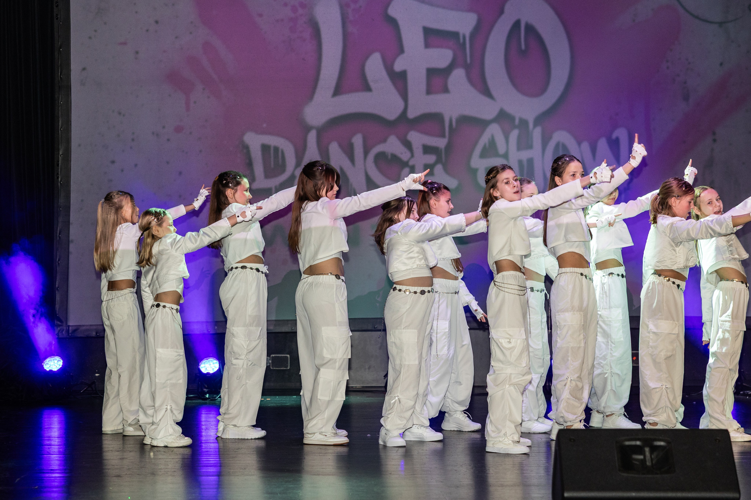 LEO DANCE SHOW WINTER 2025. Семейный и детский фотограф в Варшаве Мила Бобровская