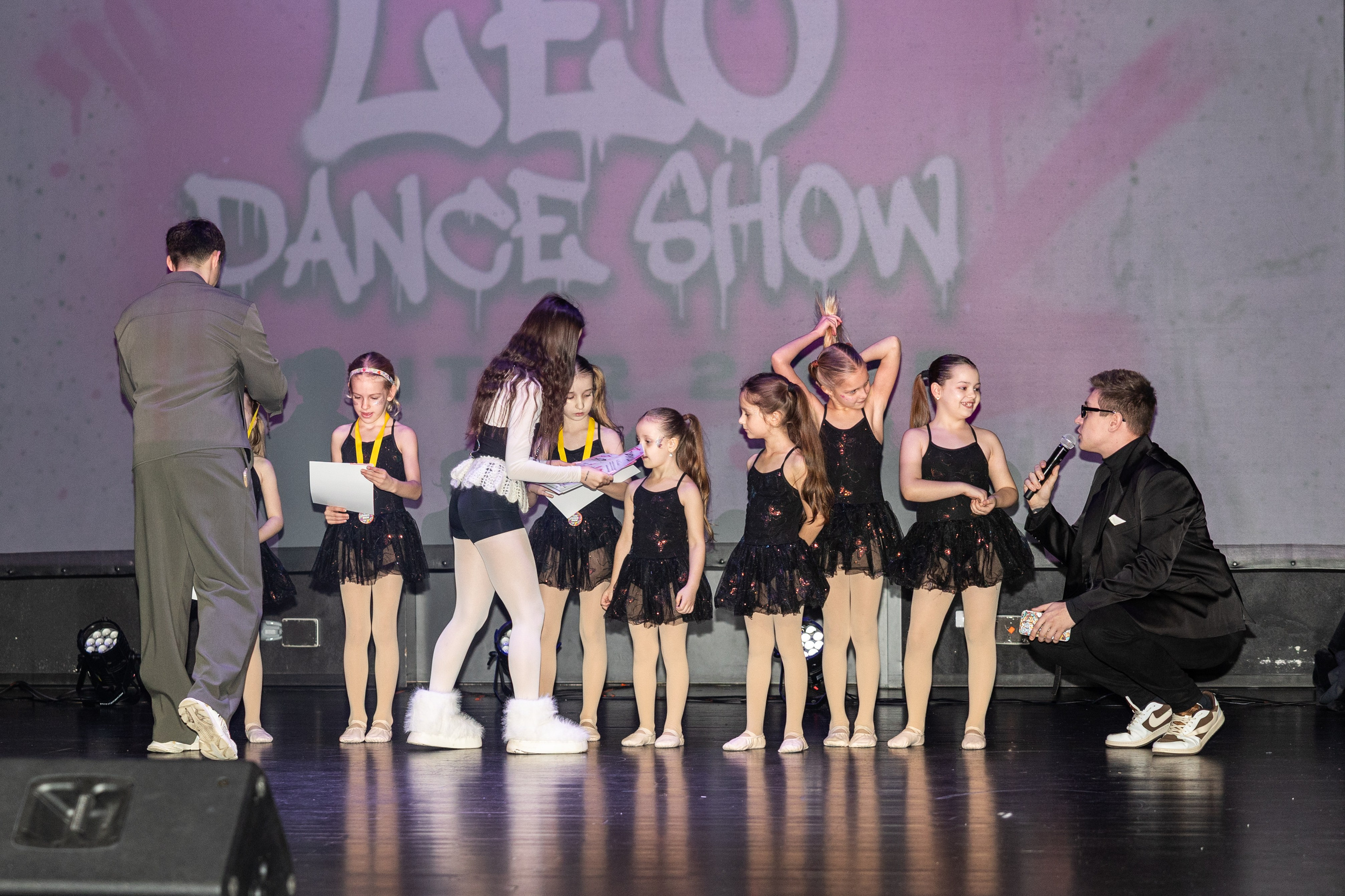 LEO DANCE SHOW WINTER 2025. Семейный и детский фотограф в Варшаве Мила Бобровская