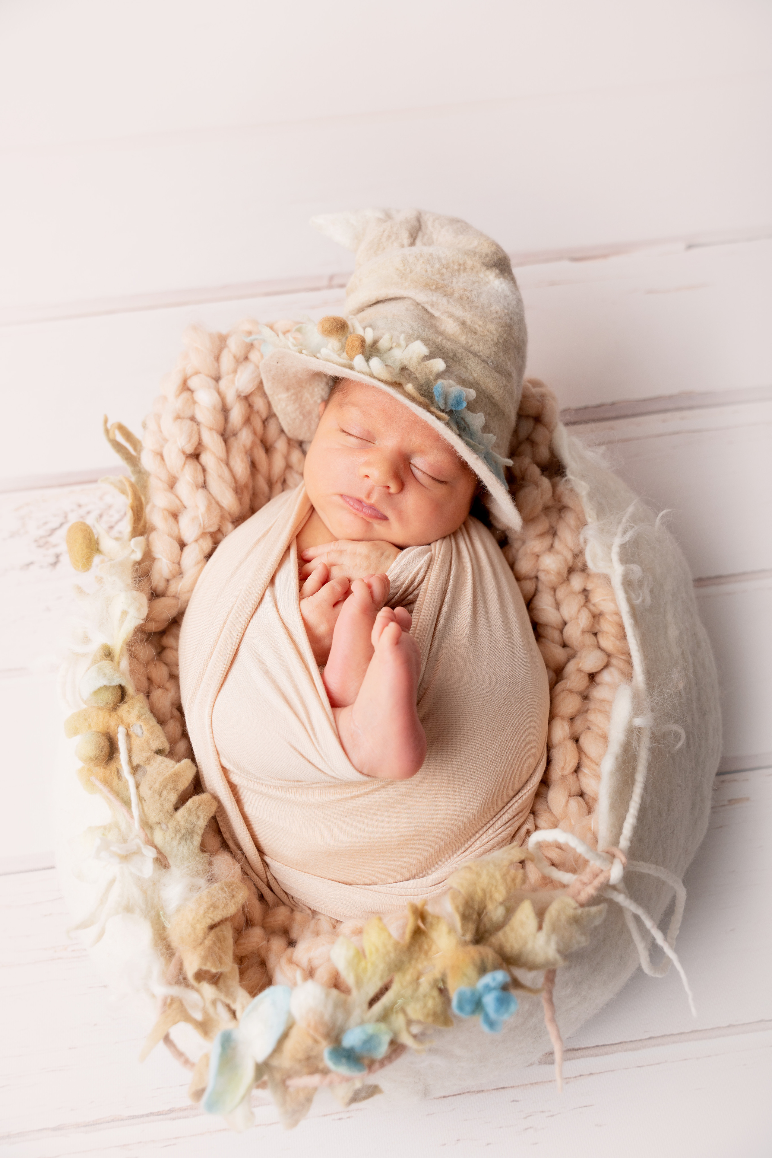 Babyshooting in Augsburg im Fotostudio. Neugeborenenfotografin und Retoucher in Augsburg Nastassia Schneider