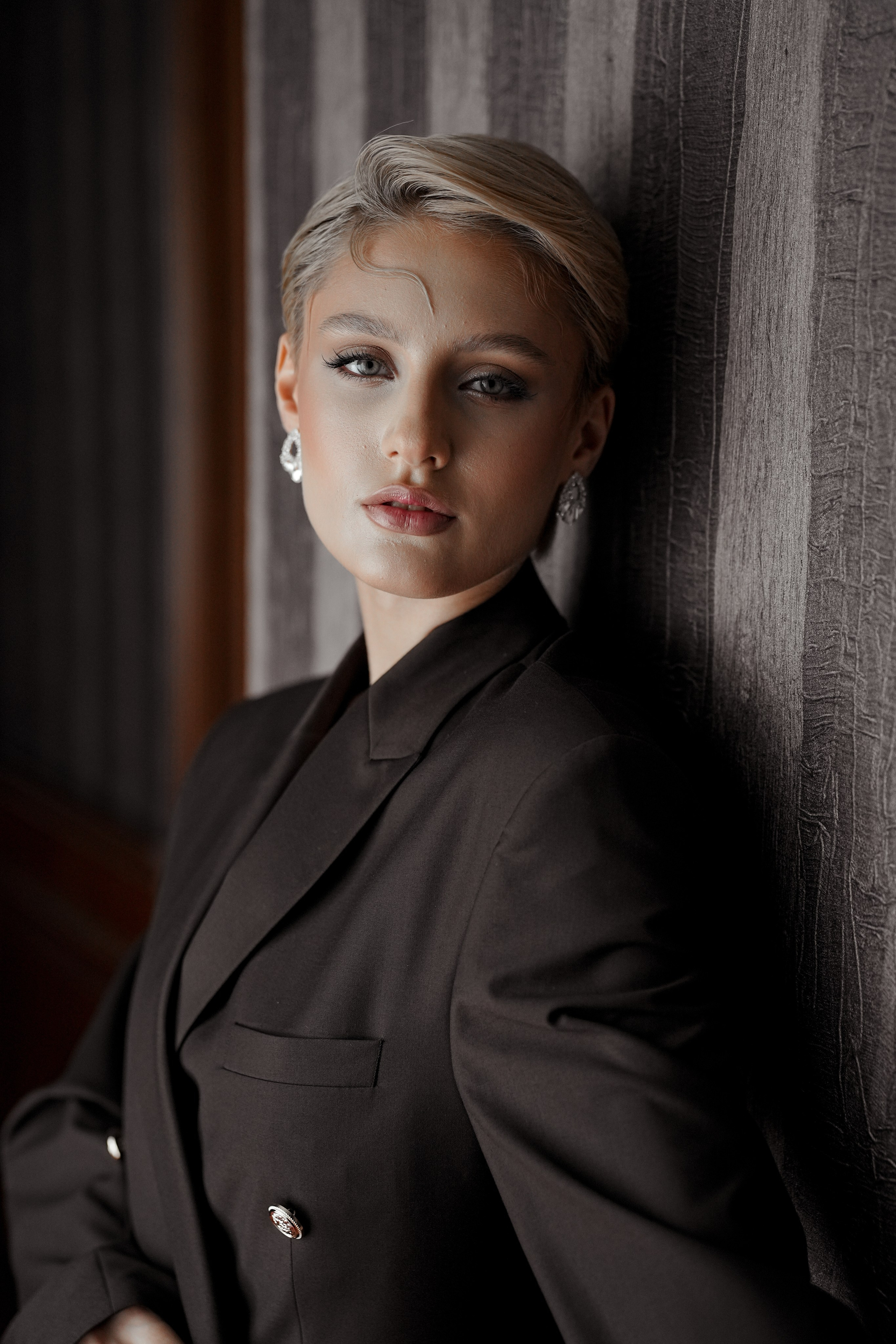 Николь Амир