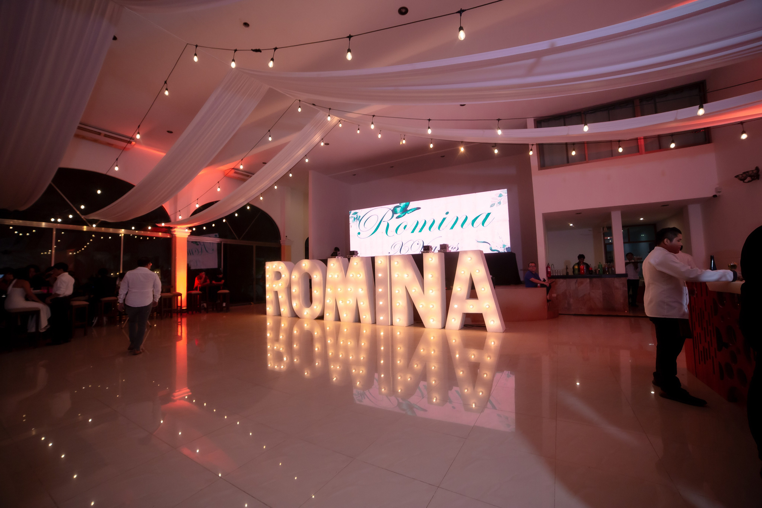 XV AÑOS ROMINA