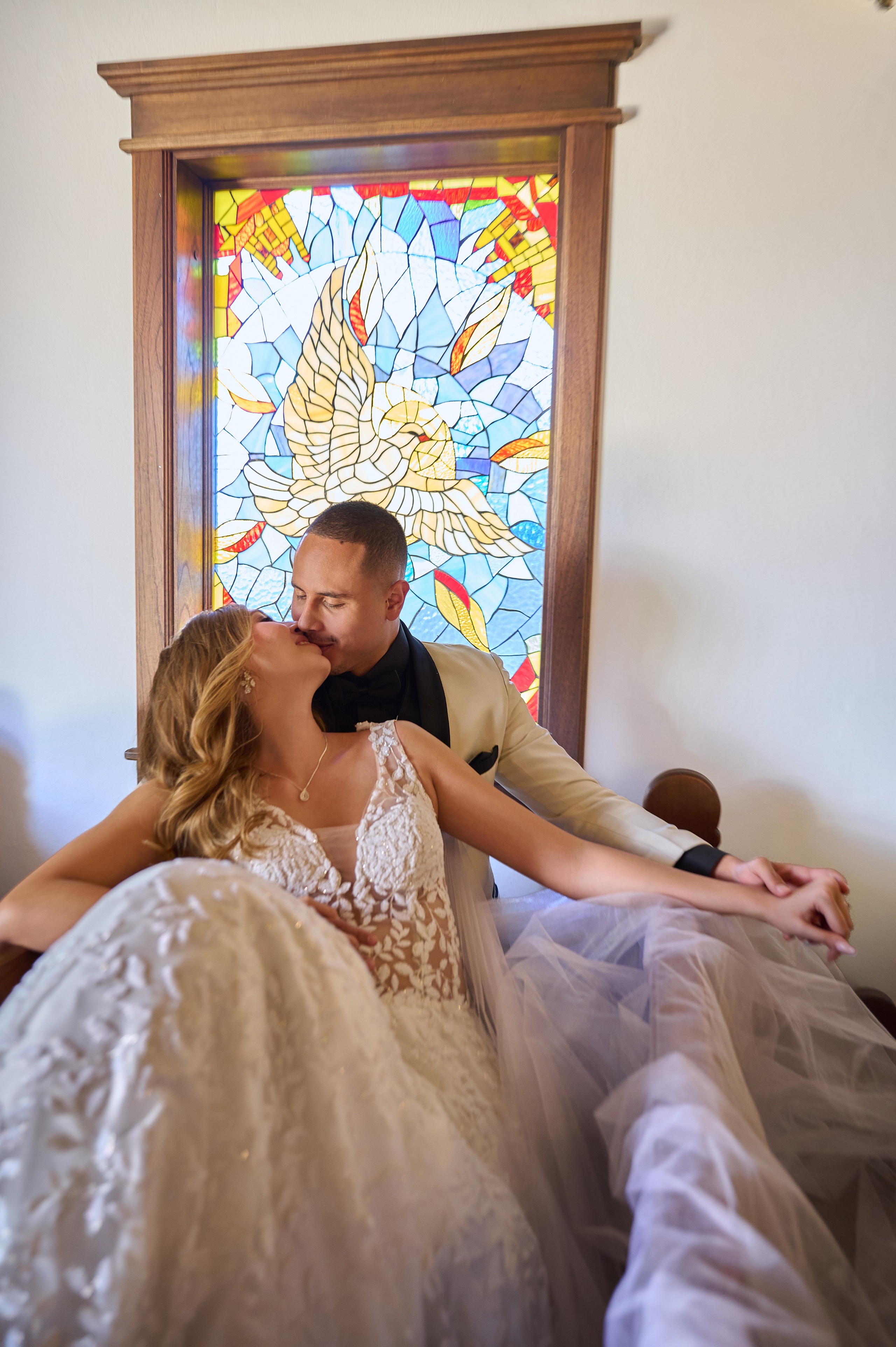 Fotografo en Colombia. Wedding Photography & Videography by ZZ Hendrick | Capturing Your Love Story in Colombia & USA