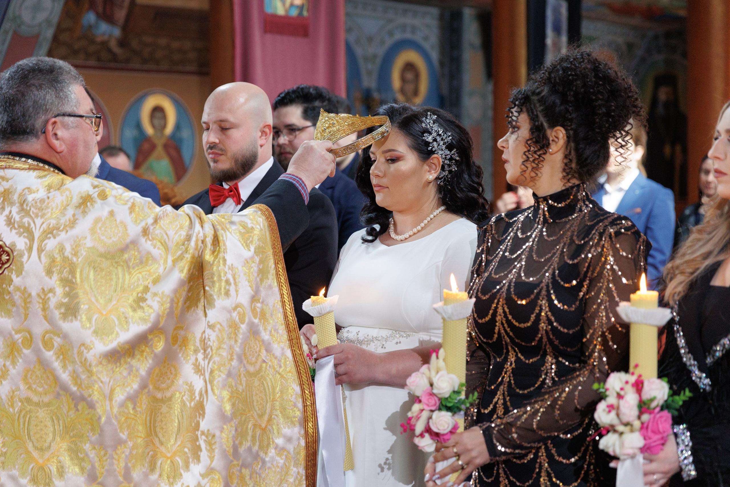 Andreea & Radu — simplu, autentic, al lor. Rares Bucur is a professional wedding photographer based in Cluj-Napoca, Romania, specializing in wedding photography