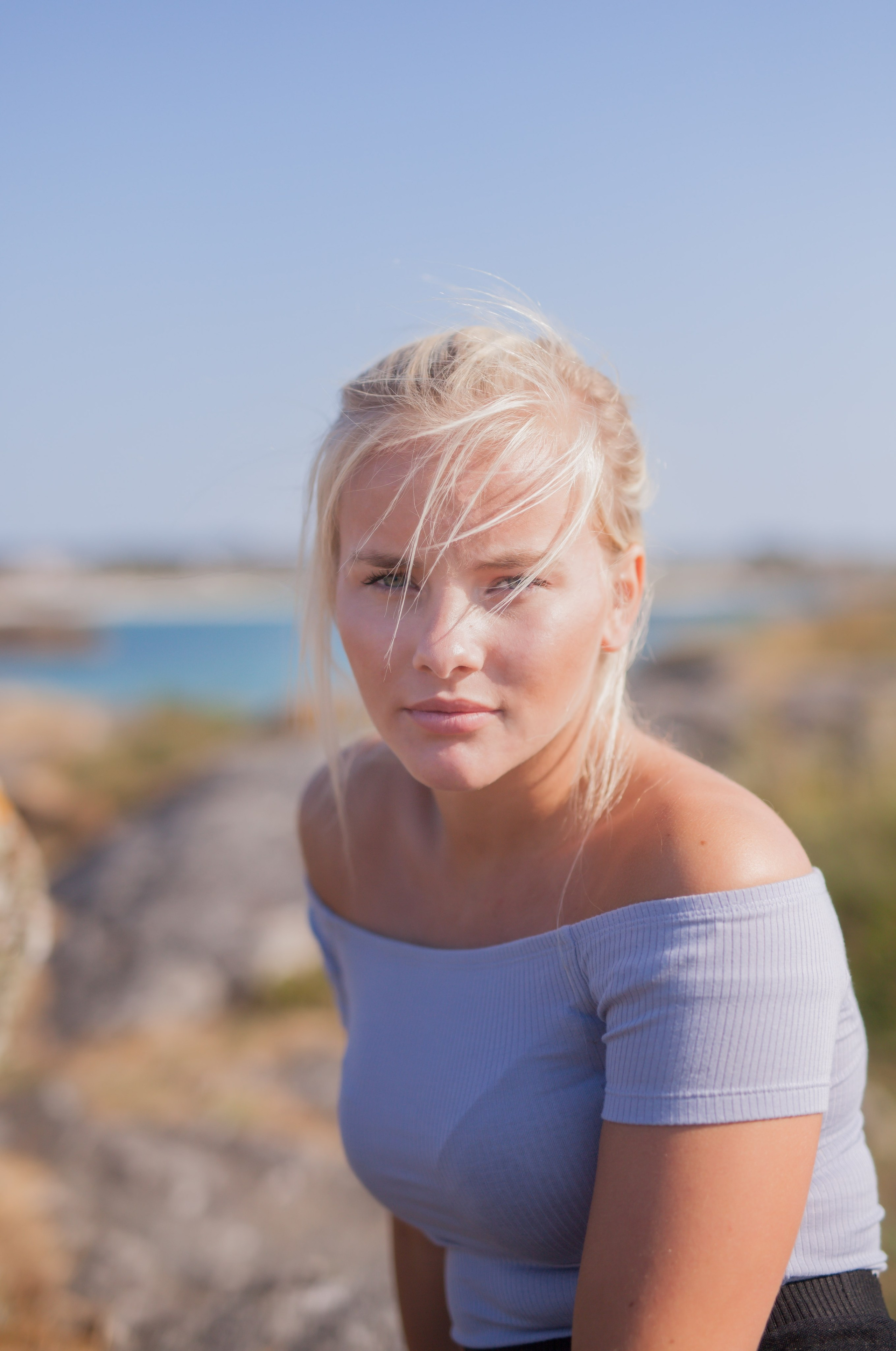 Norwegian coast. Family and real state photographer in Haugesund Dina Vikra