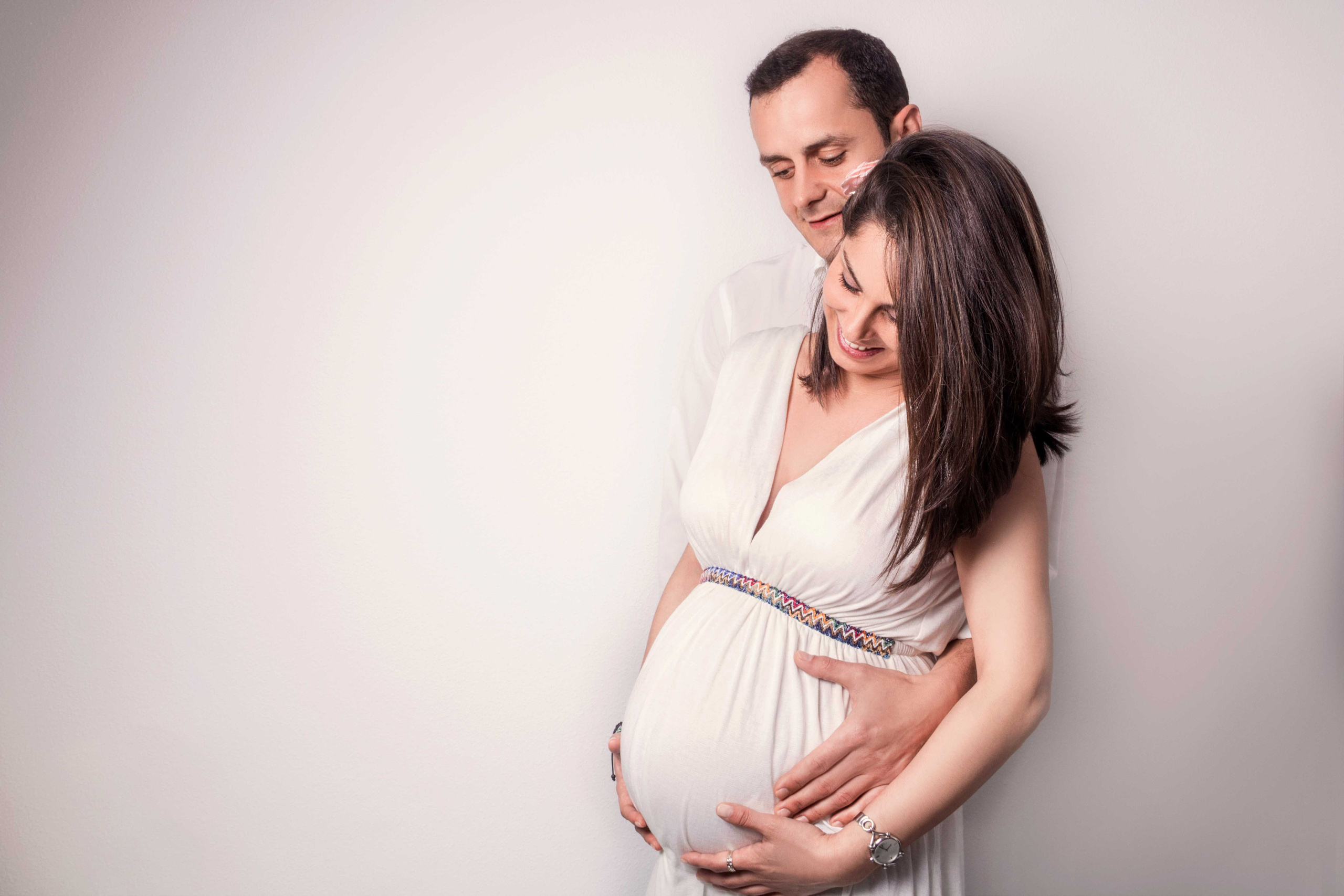 Embarazo. Fotógrafo de bodas y familias en España, Málaga, Marbella