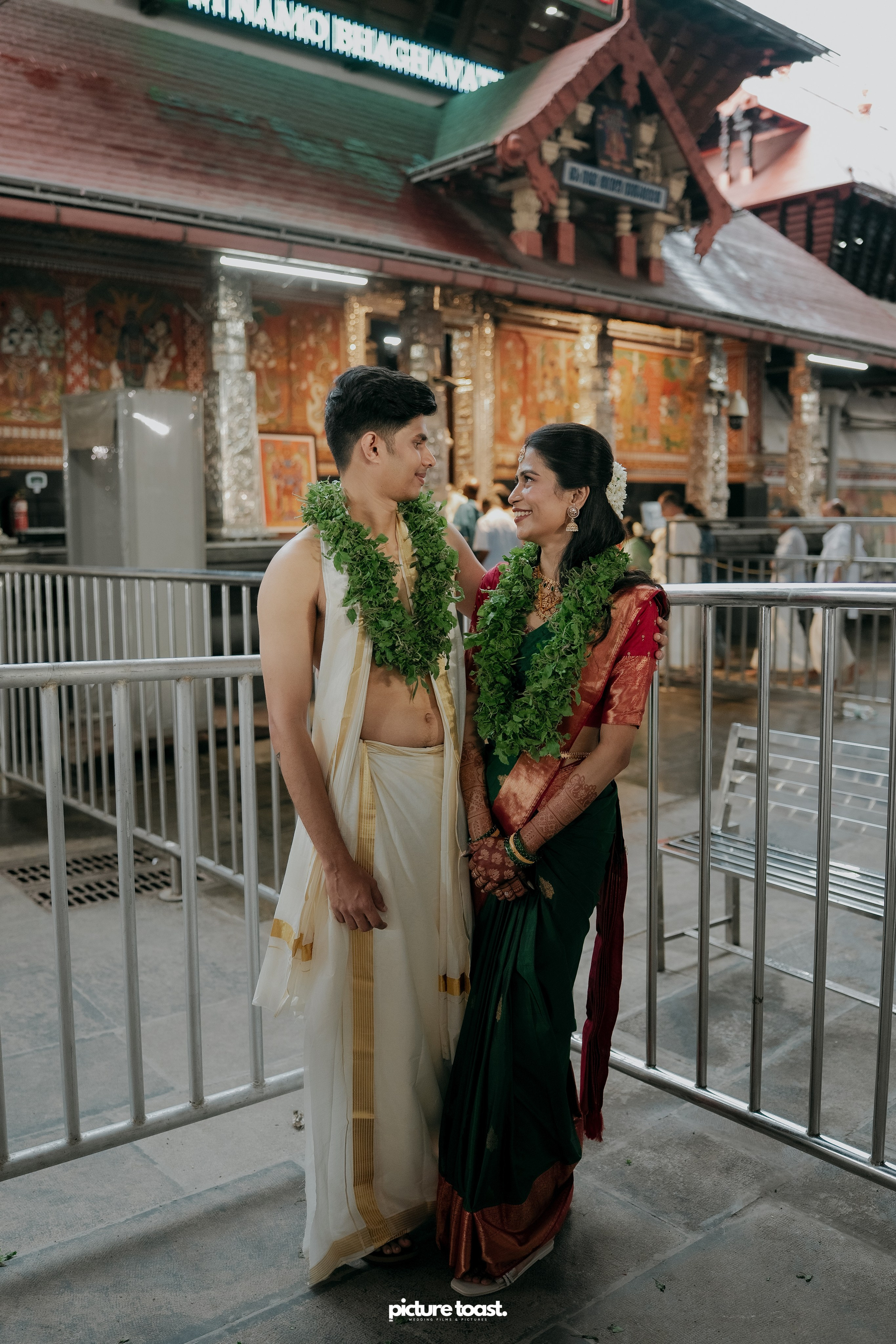 Guruvayur Wedding Ft. Athira & Abilash. Fine art Wedding Photographers in India & Canada