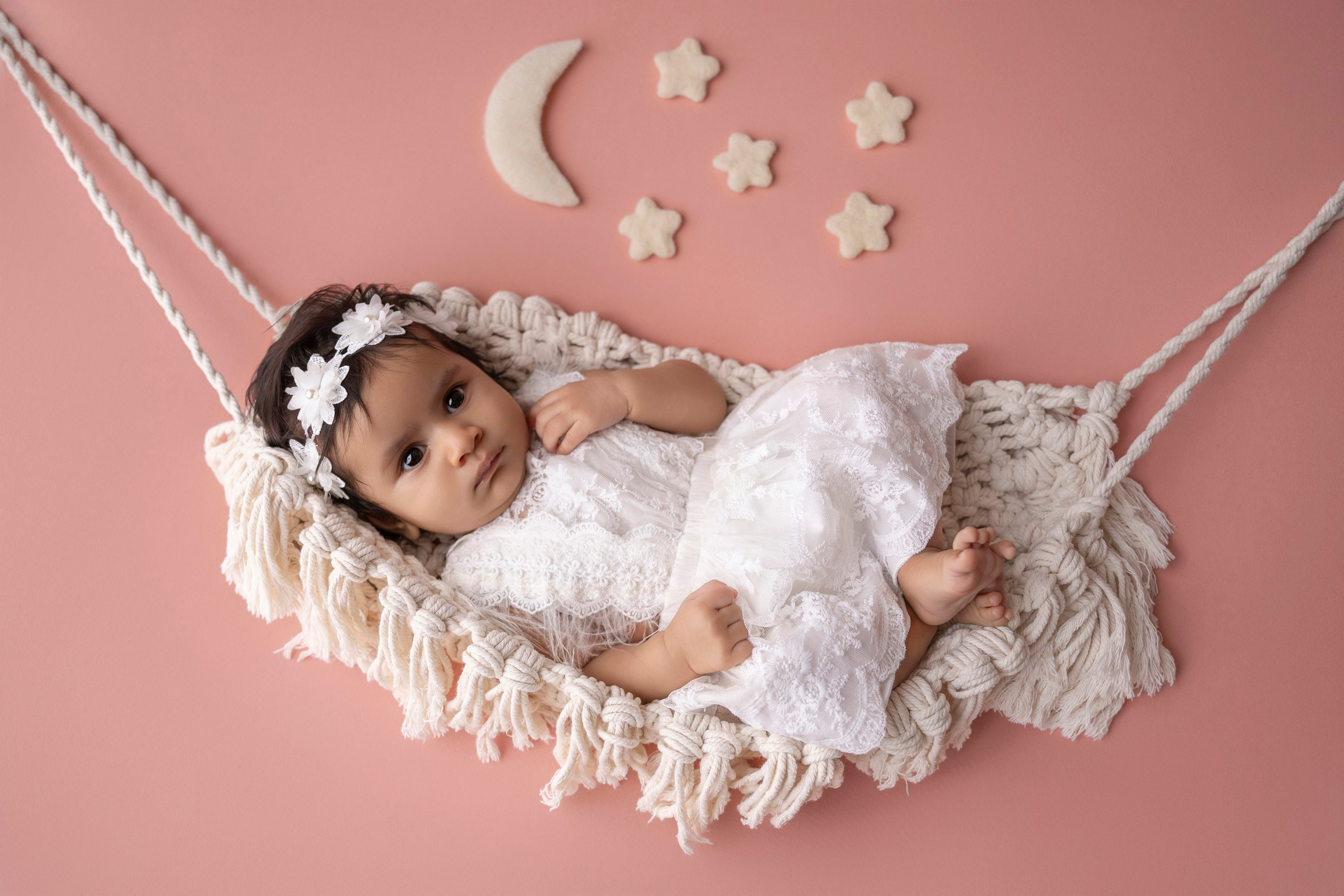 Milestone photos. Newborn photographer in Tampa Bay Area, FL