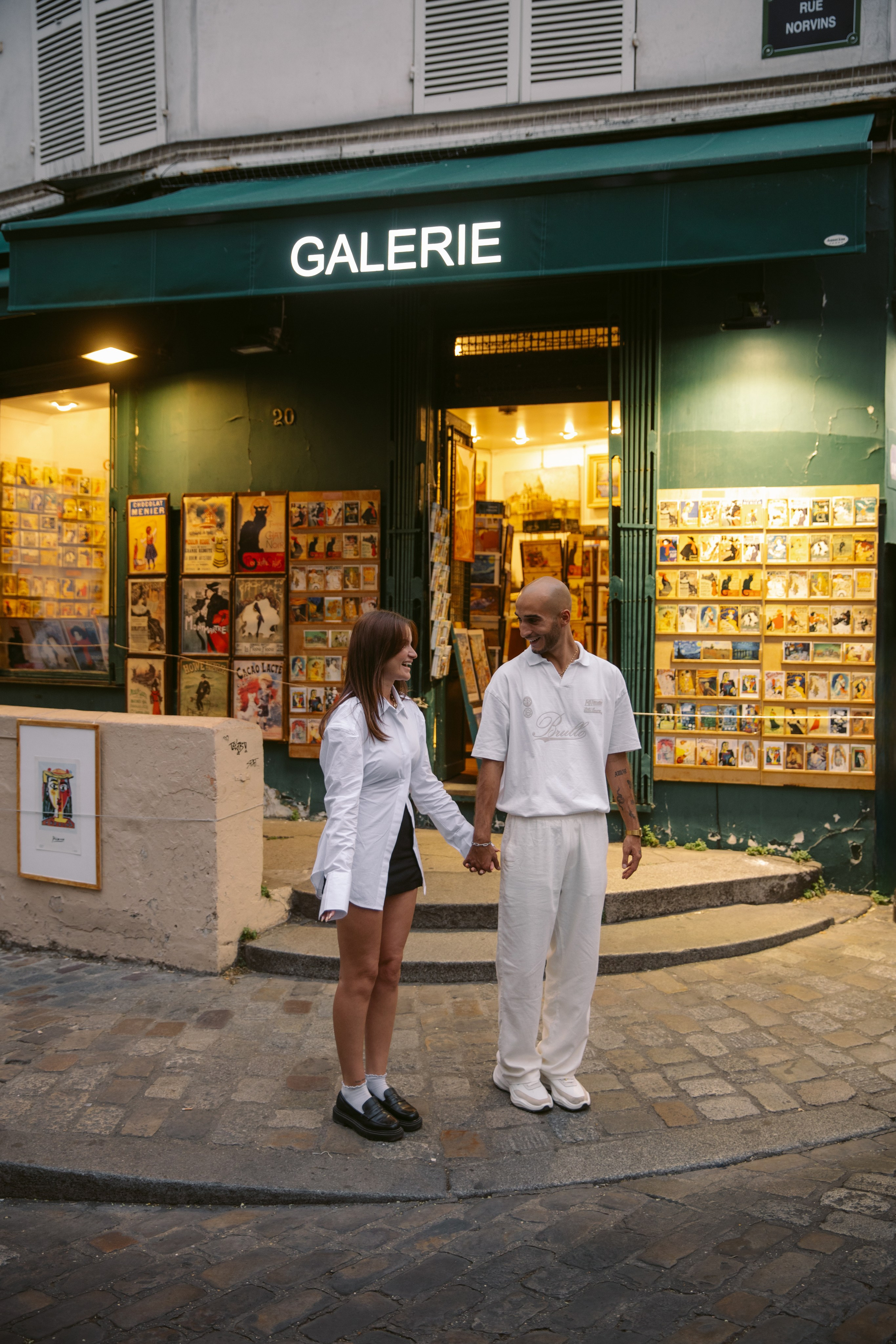 Tim & Pauline — A Parisian Stroll Photoshoot. Свадебный фотограф в Париже