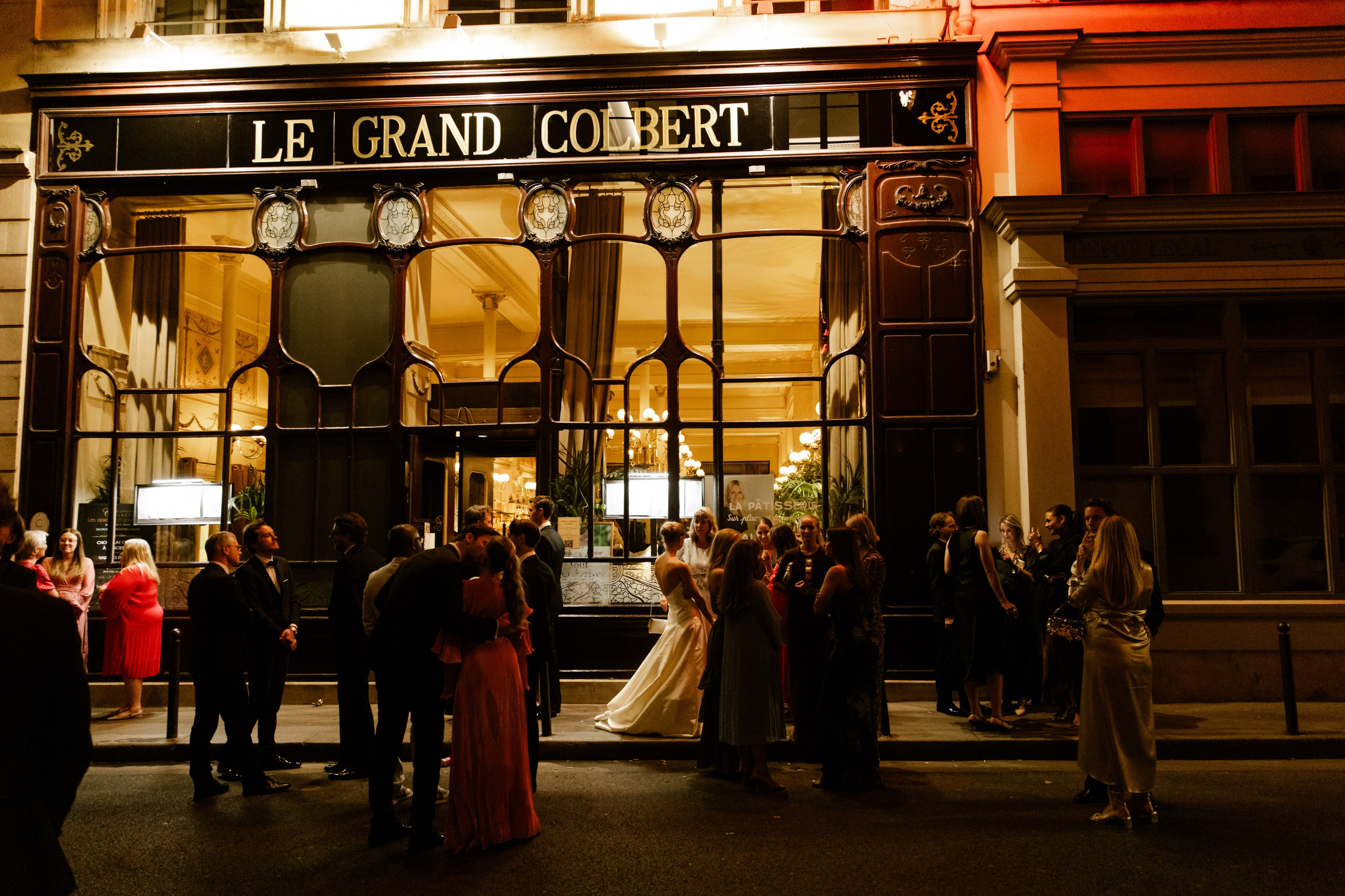 Clara & Douglas | Wedding Photography in Paris. Paris Wedding Photographer