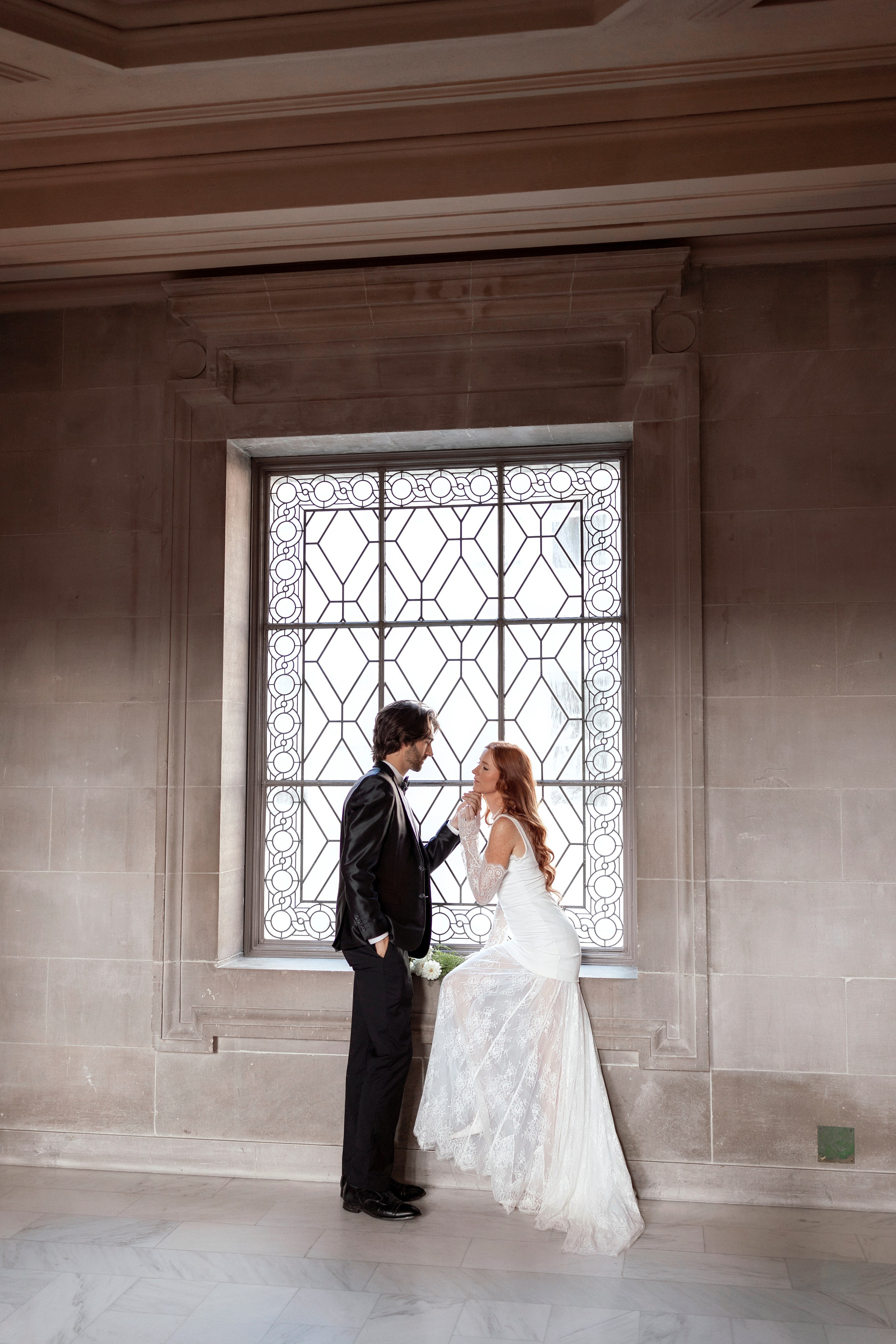 San Francisco City hall. Bay Area Photographer: family, maternity, love story, wedding