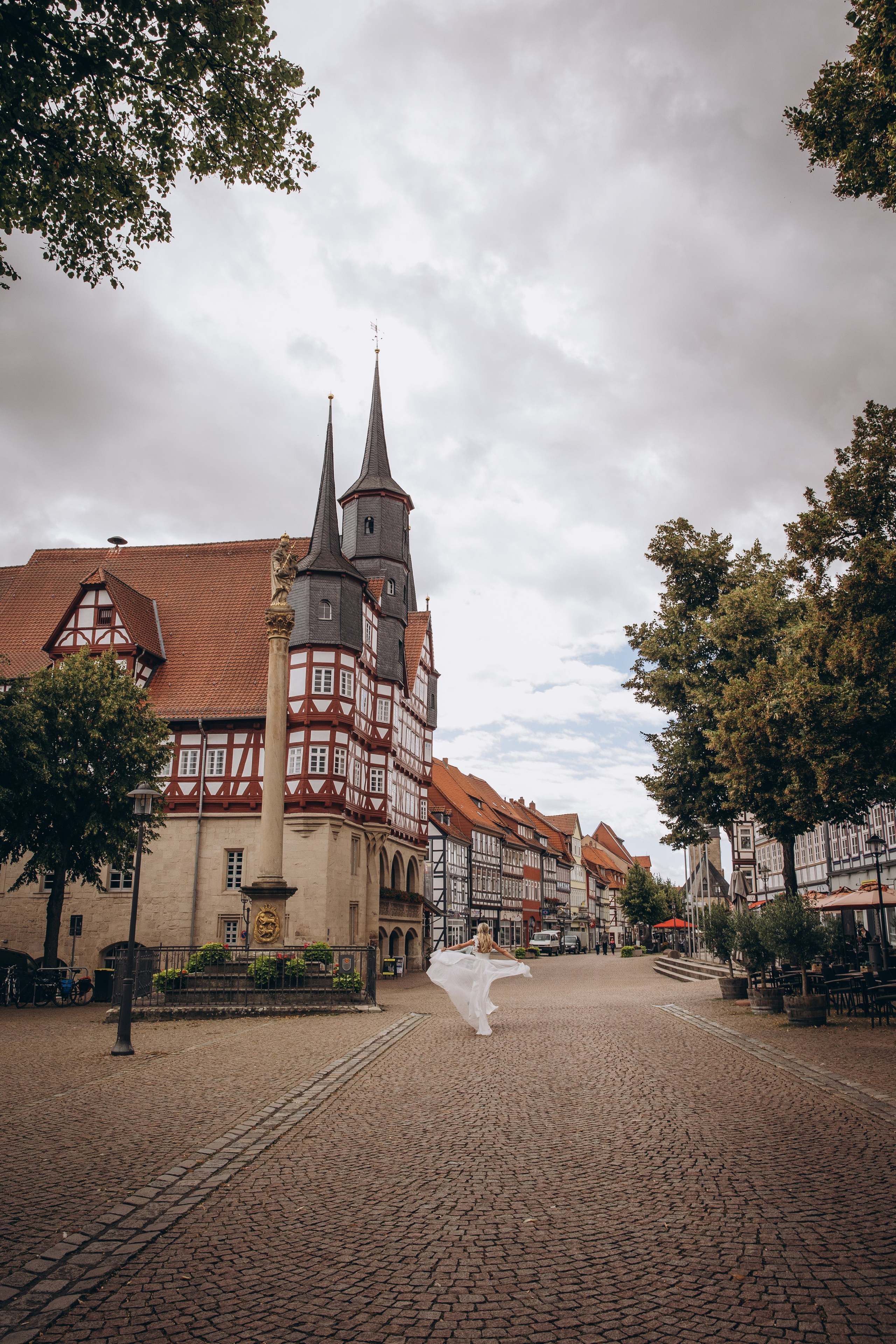 Svetlana and Yann. Hochzeitsgeschichten – Professionelle Hochzeitsfotografie & Videografie in Deutschland, Italien, Spanien und ganz Europa