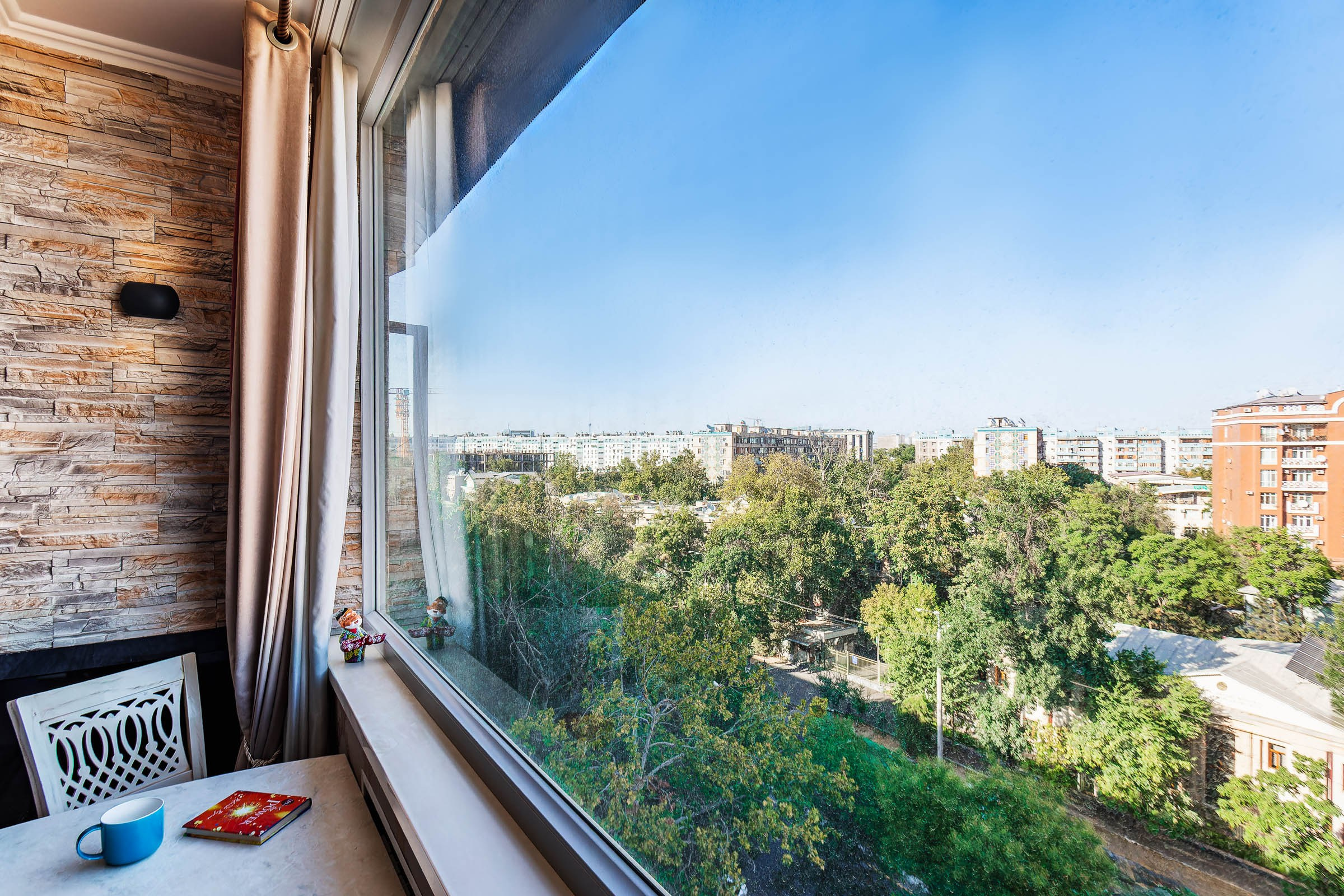 Съёмка интерьеров для гостиниц и Airbnb в Ташкенте, Узбекистан. Портфолио фотографа — качество, свет, стиль.