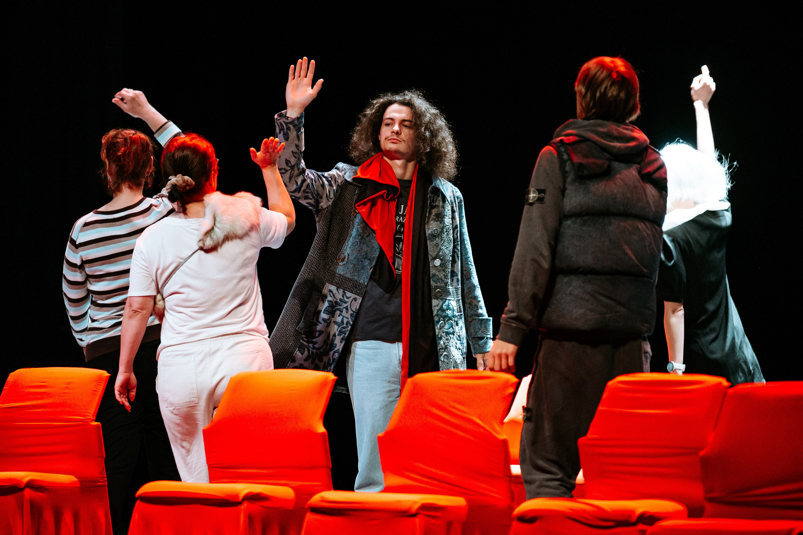 Garbo Teater „12 стульев“. Jelizaveta Gross - reportaaži- ja portreefotograaf Narvas