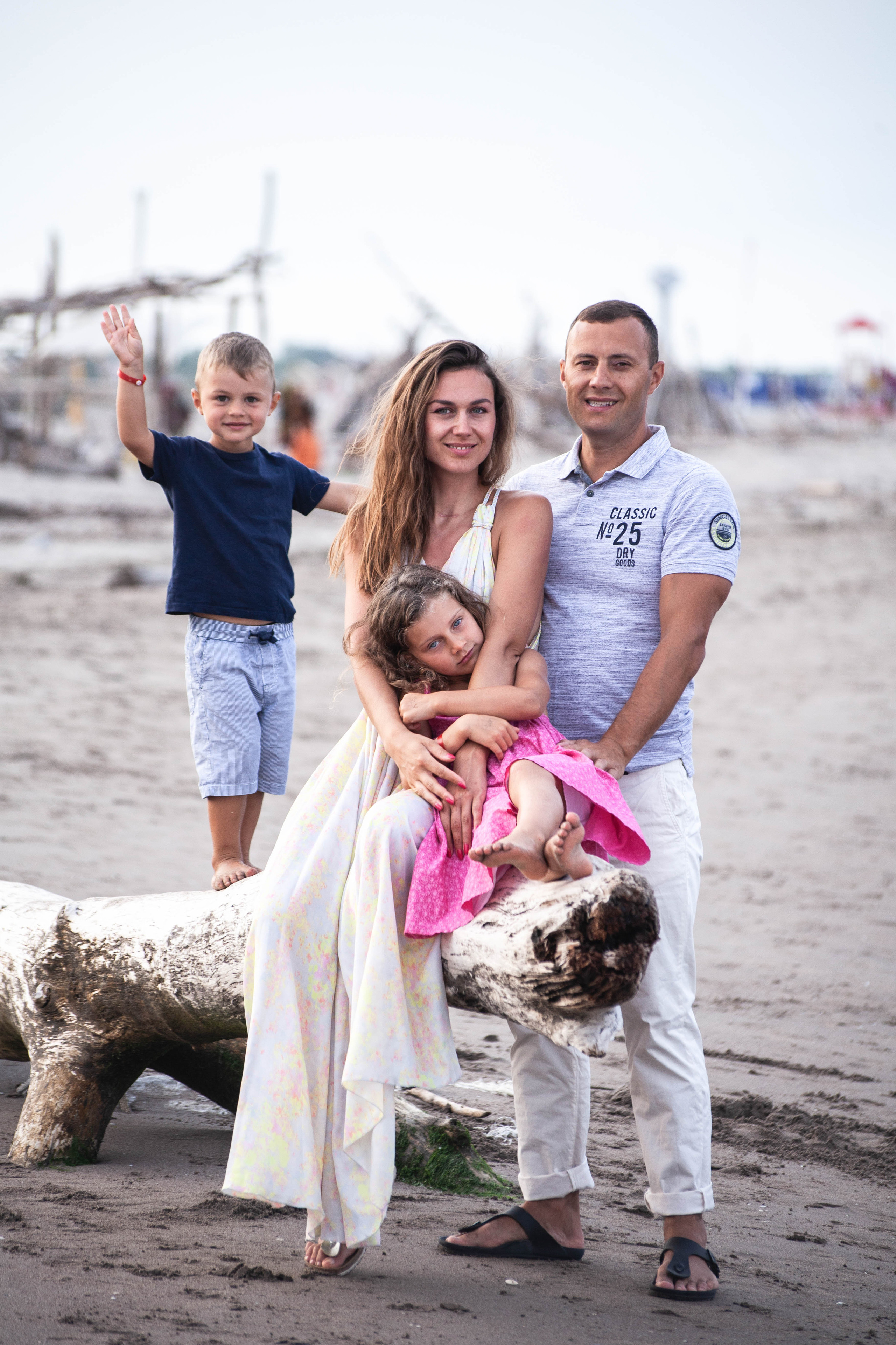 Family of Julia and Eugen. Nina Janeckova Photographer and Videographer in Bodensee Ravensburg