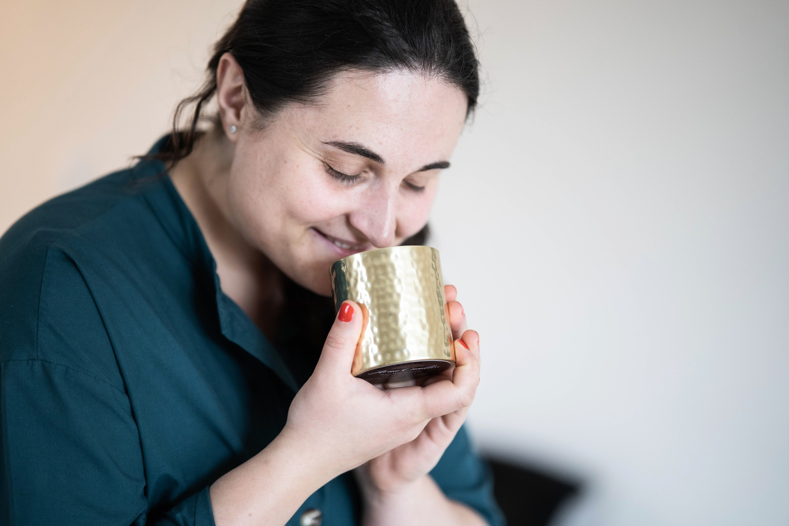 Ana Candles — Creation of Home-made candles. Nina Janeckova Fotografin und Videografin am Bodensee