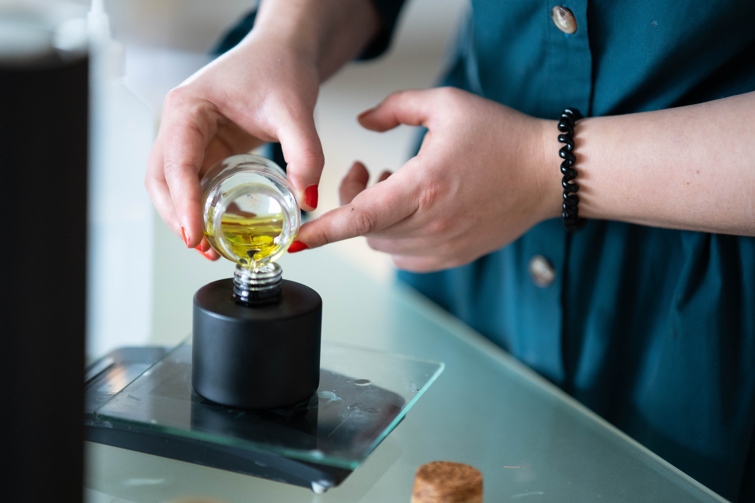 Ana Candles — Creation of Home-made candles. Nina Janeckova Fotografin und Videografin am Bodensee