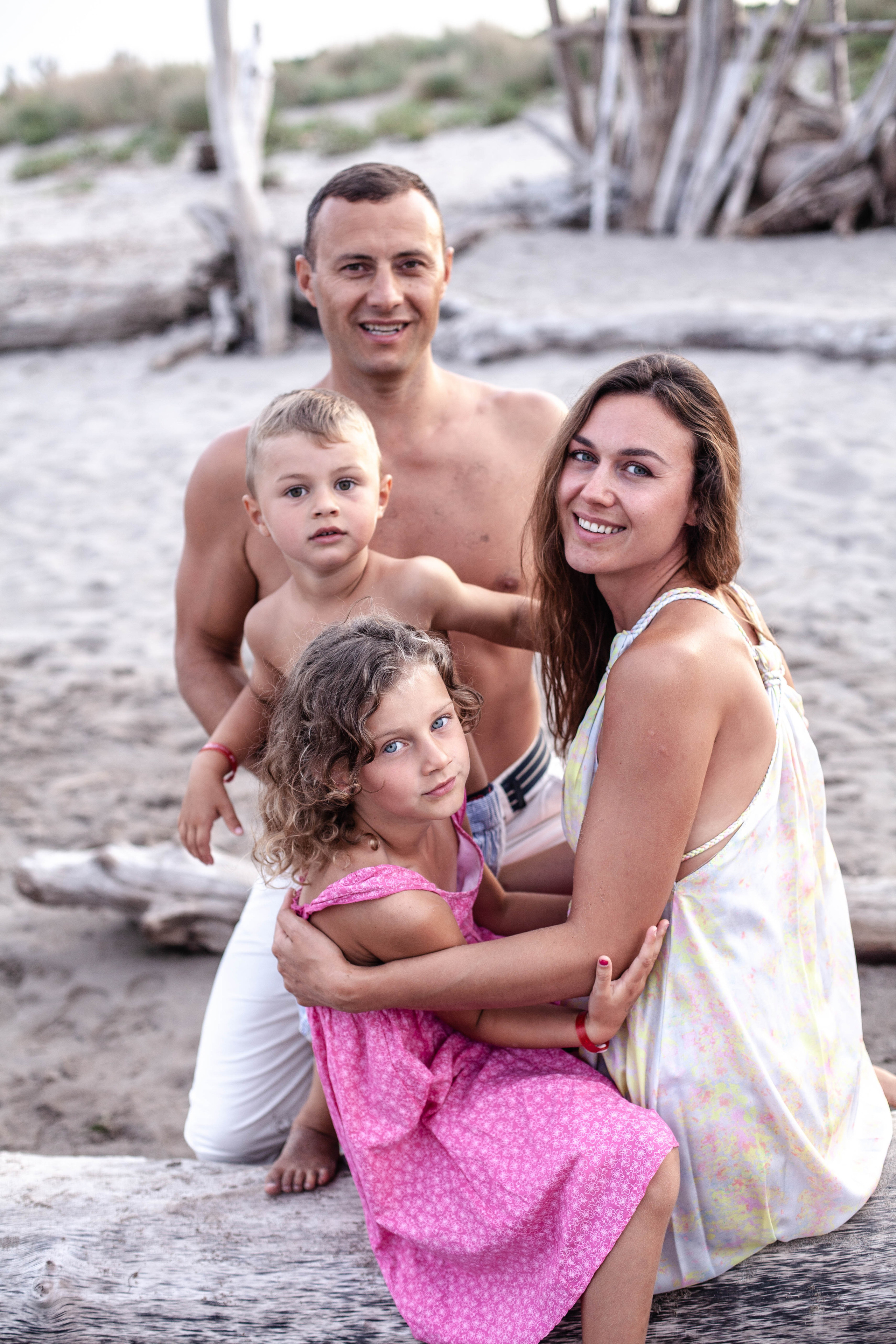 Family of Julia and Eugen. Nina Janeckova Photographer and Videographer in Bodensee Ravensburg